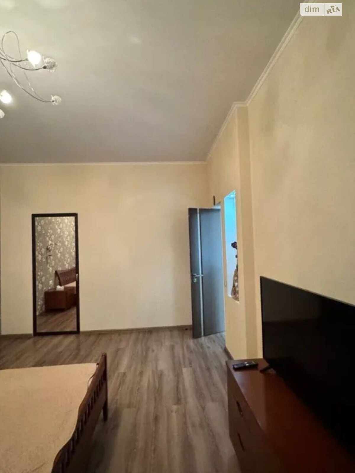 двоповерховий будинок з гаражем, 200 кв. м, цегла. Здається помісячно в Дніпрі, в районі ДІІТ фото 1 двопроверховий будинок з гаражем, 200 кв. м, цегла. Здається помісячно в Дніпрі, в районі ДІІТ фото 1