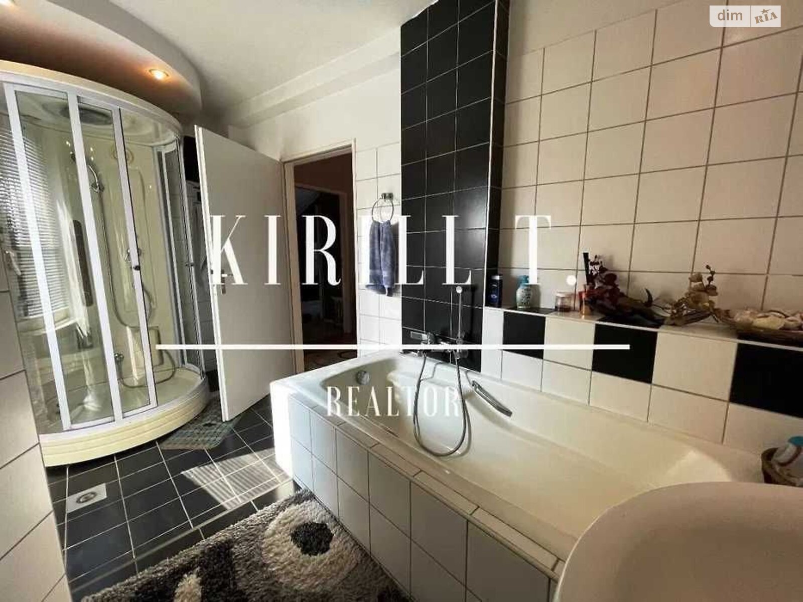 трехэтажный дом с гаражом, 250 кв. м, кирпич. Сдается помесячно в Днепре, в районе ДИИТ фото 1