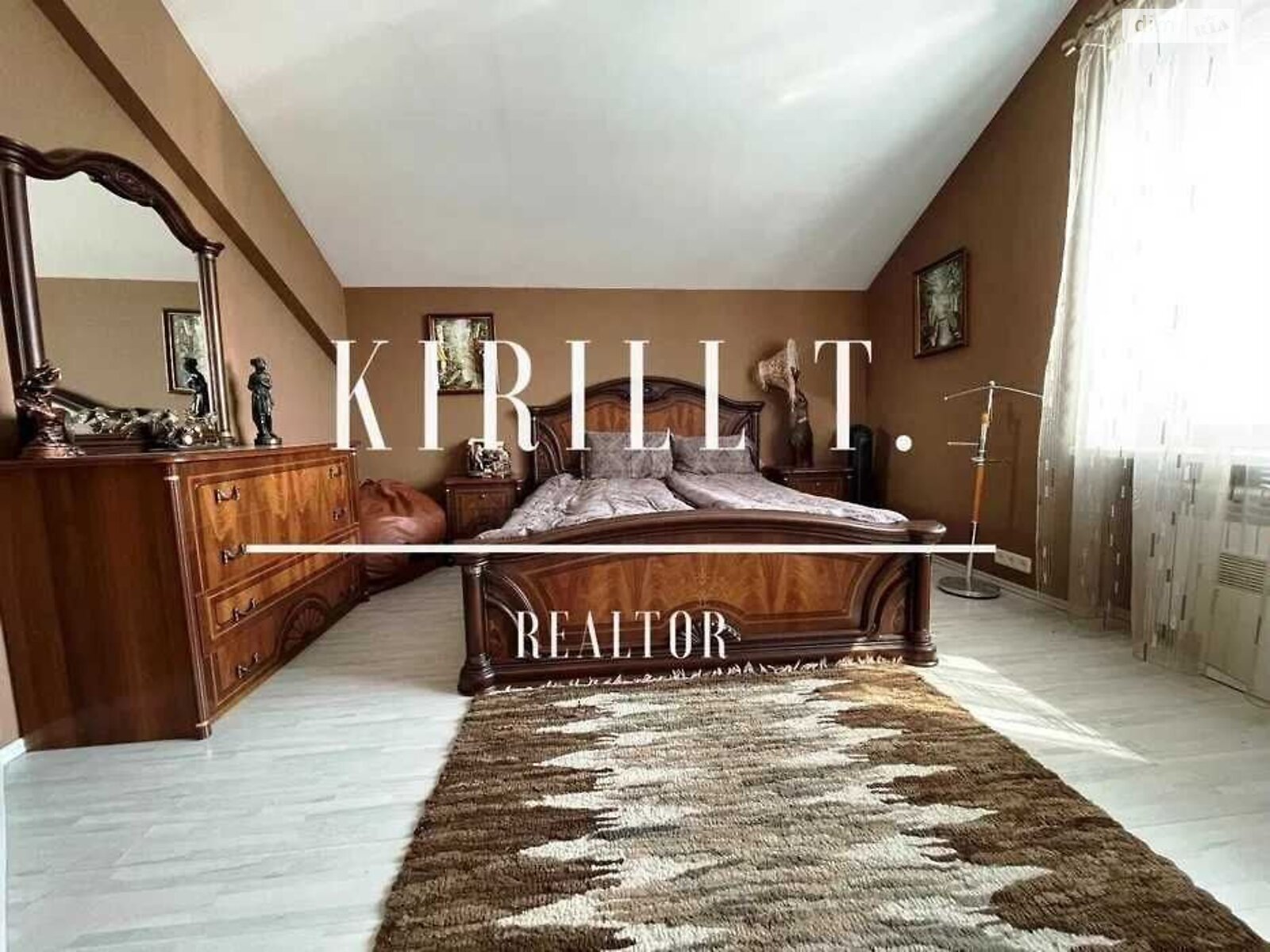 трехэтажный дом с гаражом, 250 кв. м, кирпич. Сдается помесячно в Днепре, в районе ДИИТ фото 1