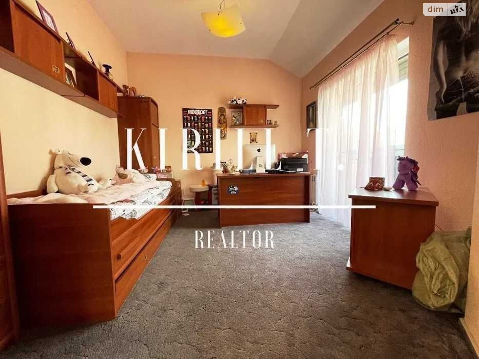 трехэтажный дом с гаражом, 250 кв. м, кирпич. Сдается помесячно в Днепре, в районе ДИИТ фото 1