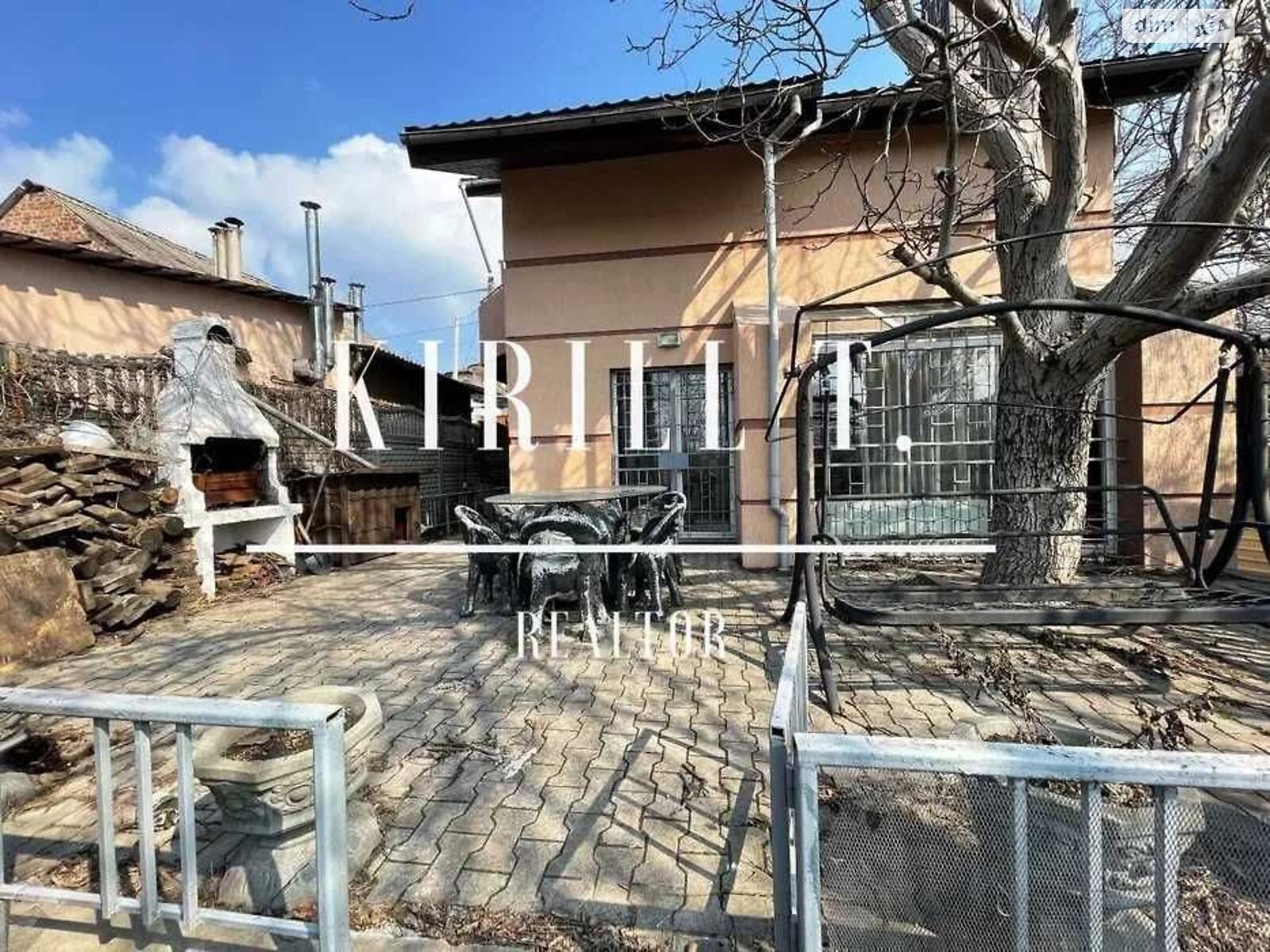 трехэтажный дом с гаражом, 250 кв. м, кирпич. Сдается помесячно в Днепре, в районе ДИИТ фото 1