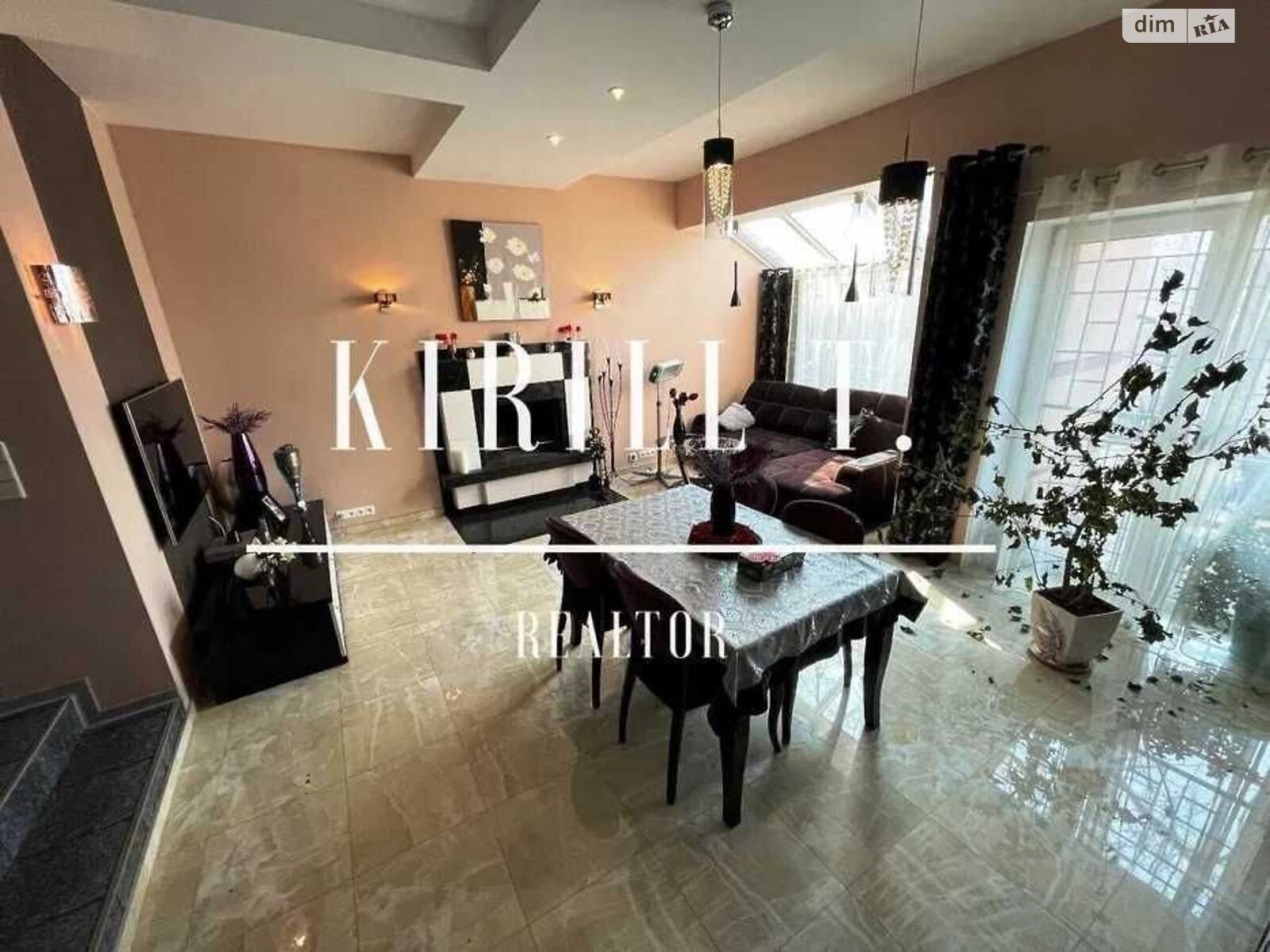 трехэтажный дом с гаражом, 250 кв. м, кирпич. Сдается помесячно в Днепре, в районе ДИИТ фото 1