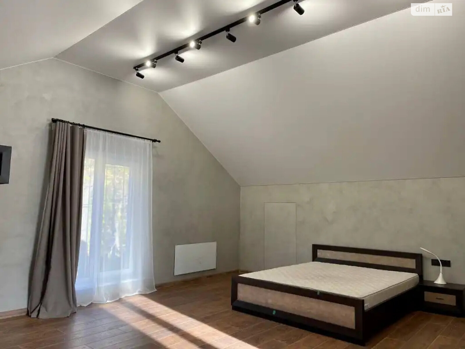 двухэтажный дом, 120 кв. м, кирпич. Сдается помесячно в Днепре, в районе ДИИТ фото 1