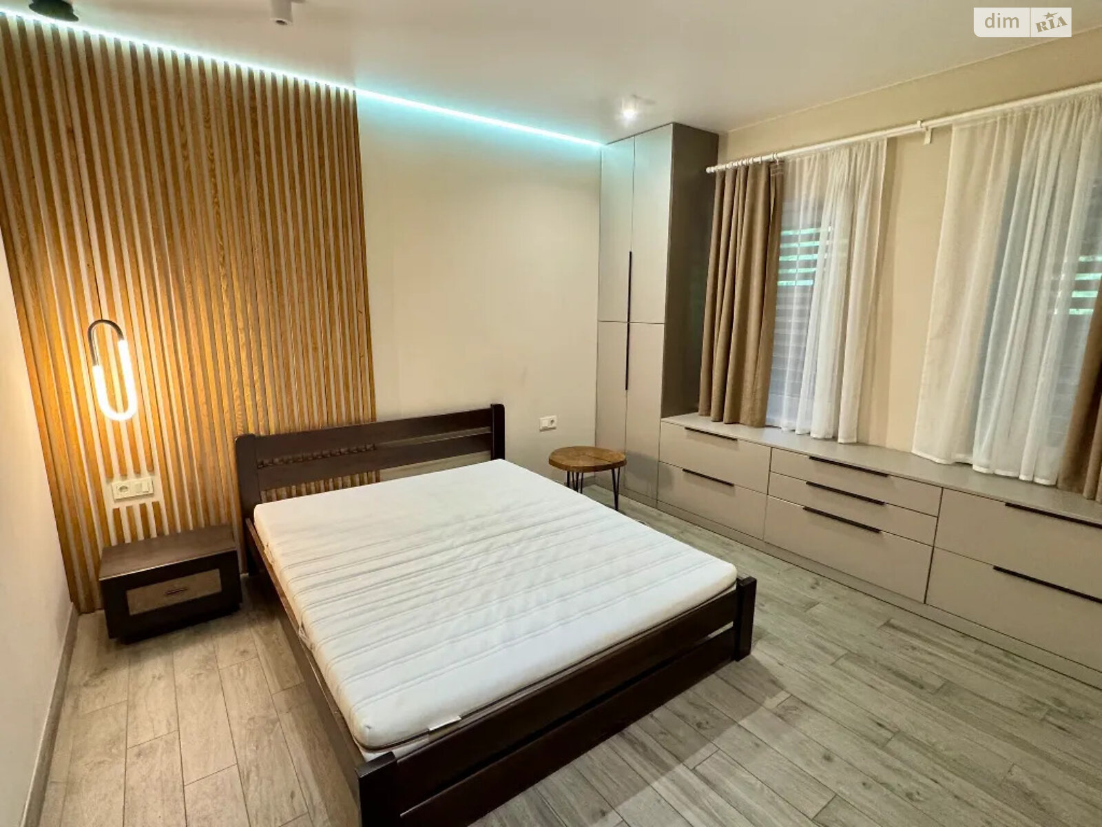 двухэтажный дом, 120 кв. м, кирпич. Сдается помесячно в Днепре, в районе ДИИТ фото 1