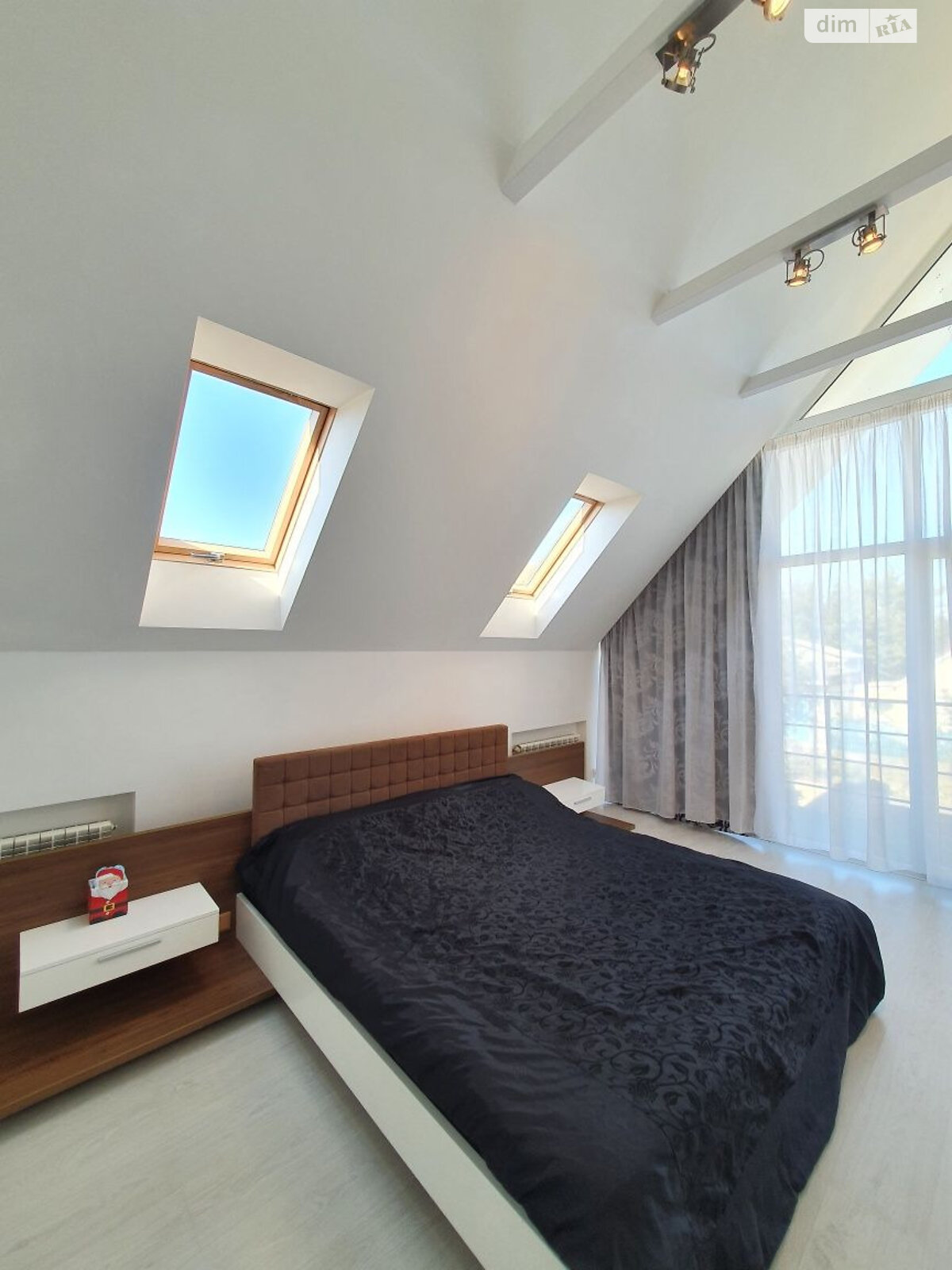 двухэтажный дом с верандой, 260 кв. м, кирпич. Сдается помесячно в Днепре, в районе ДИИТ фото 1