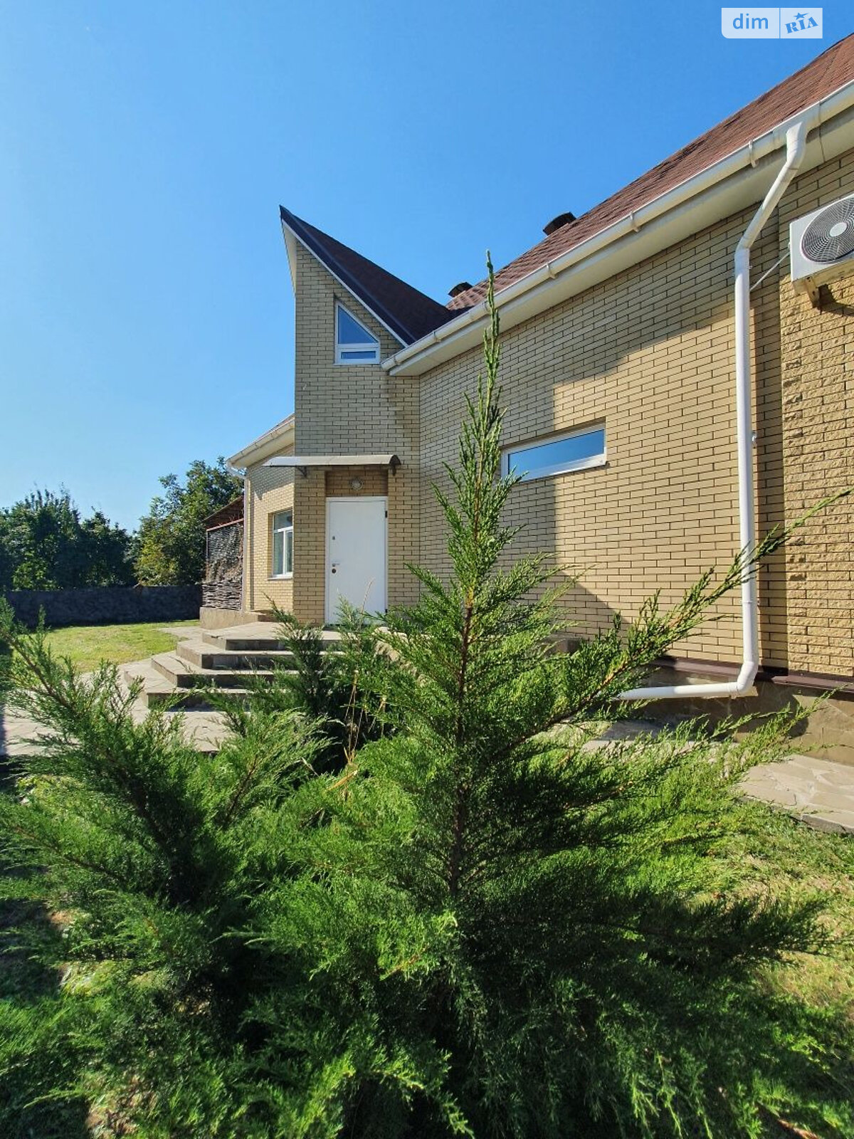 двухэтажный дом с верандой, 260 кв. м, кирпич. Сдается помесячно в Днепре, в районе ДИИТ фото 1