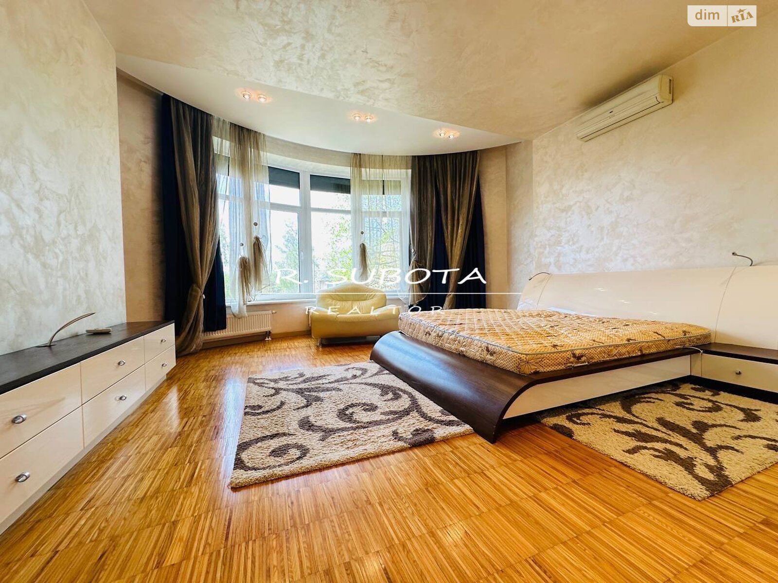 двухэтажный дом, 200 кв. м, кирпич. Сдается помесячно в Днепре фото 1