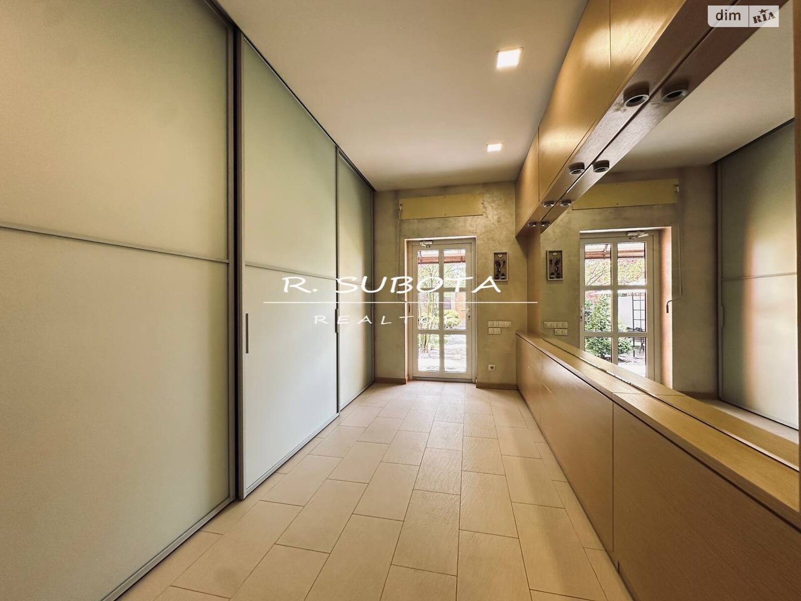 двухэтажный дом, 200 кв. м, кирпич. Сдается помесячно в Днепре фото 1