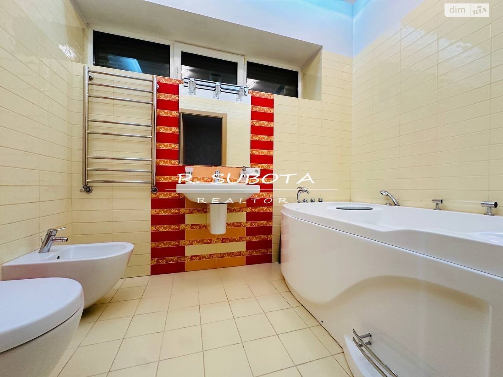 двухэтажный дом, 200 кв. м, кирпич. Сдается помесячно в Днепре фото 1