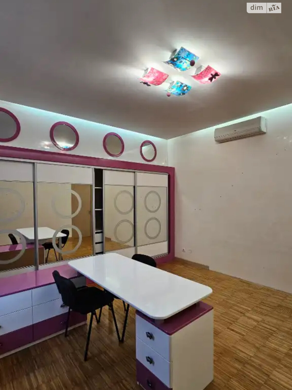 двоповерховий будинок з верандою, 200 кв. м, цегла. Здається помісячно в Дніпрі фото 1