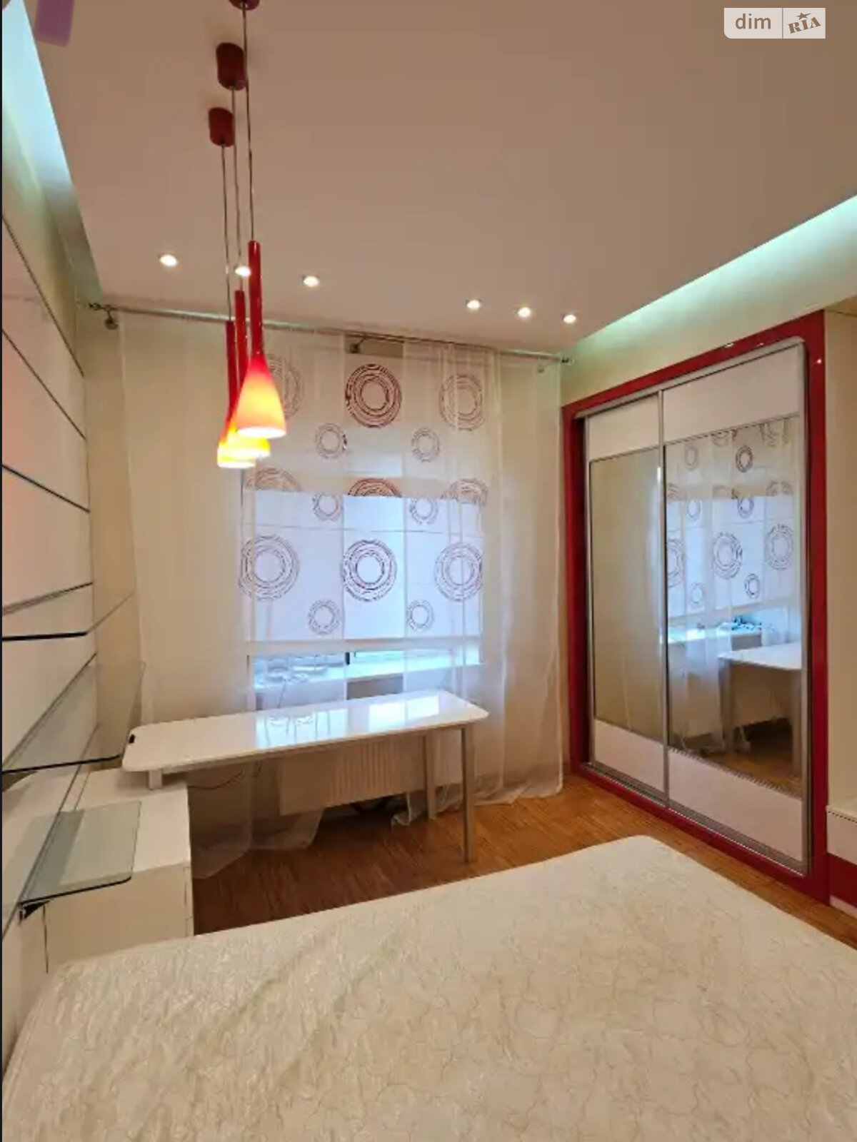 двоповерховий будинок з верандою, 200 кв. м, цегла. Здається помісячно в Дніпрі фото 1