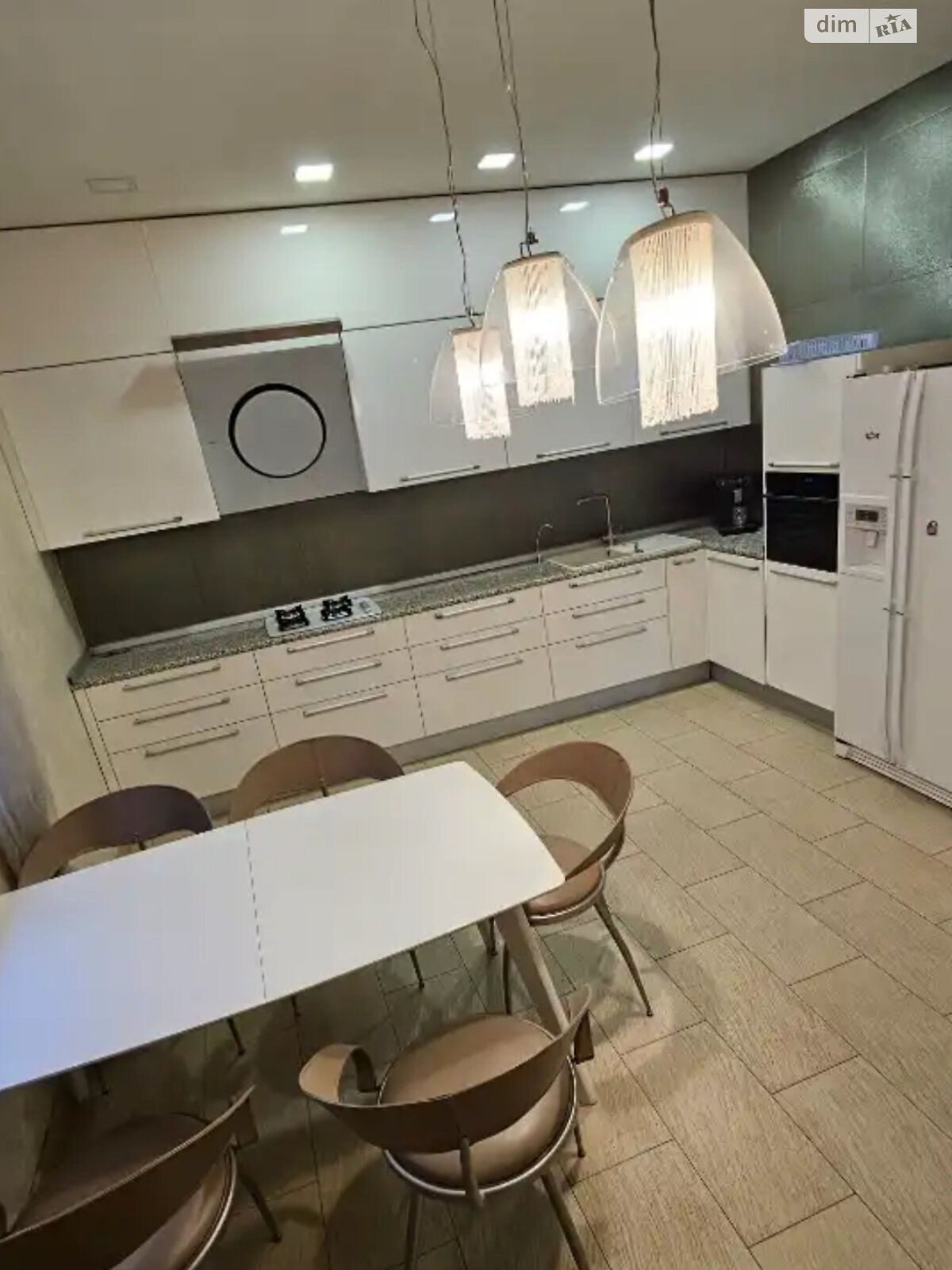 двоповерховий будинок з верандою, 200 кв. м, цегла. Здається помісячно в Дніпрі фото 1