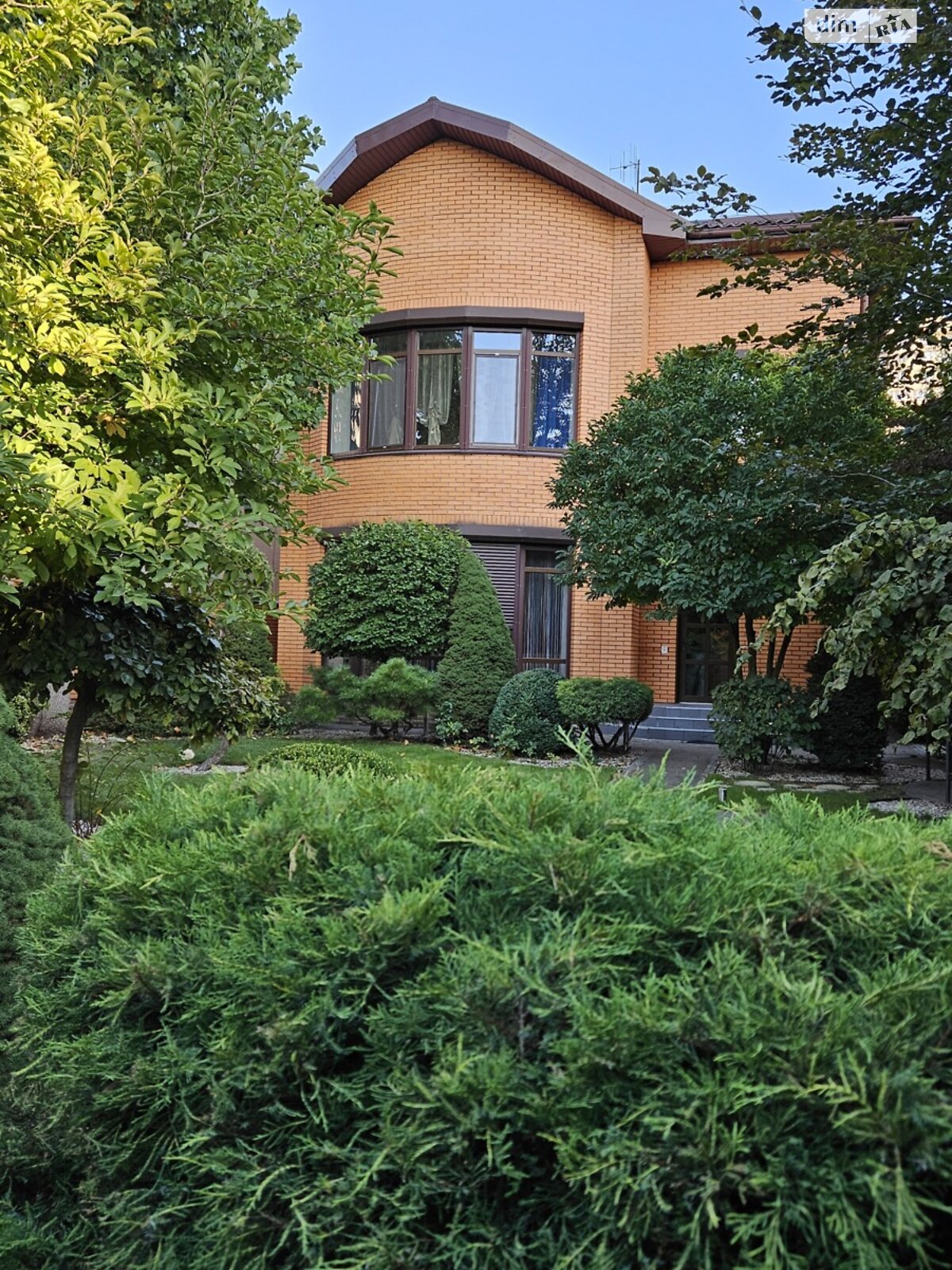 двухэтажный дом, 200 кв. м, кирпич. Сдается помесячно в Днепре фото 1