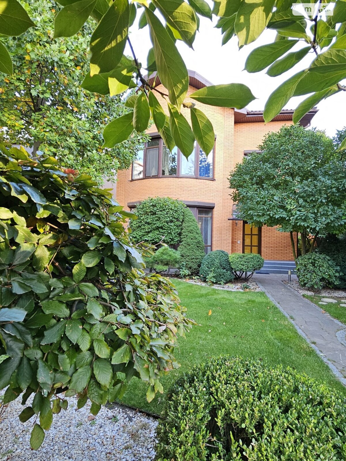 двухэтажный дом, 200 кв. м, кирпич. Сдается помесячно в Днепре фото 1