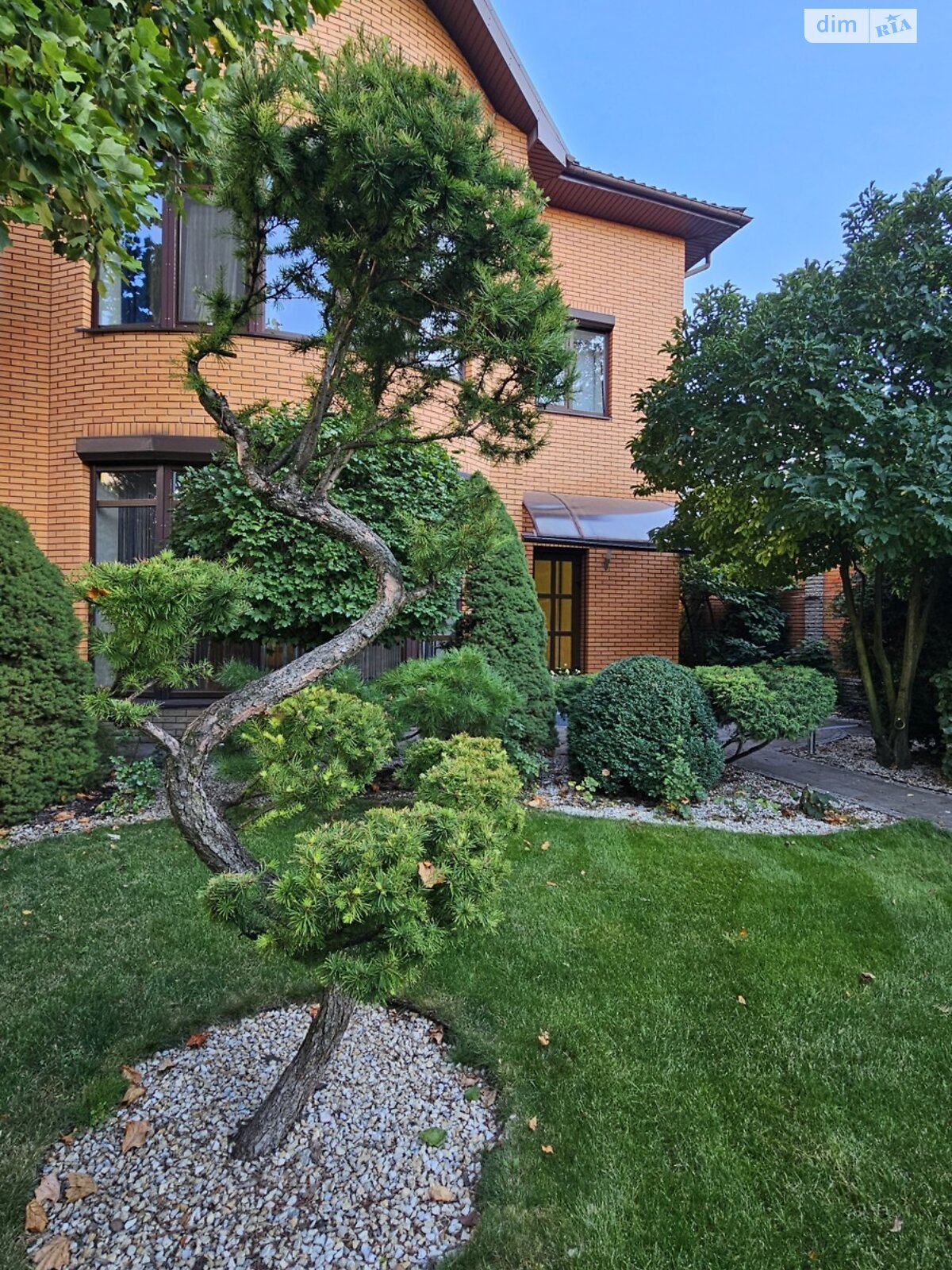 двухэтажный дом, 200 кв. м, кирпич. Сдается помесячно в Днепре фото 1