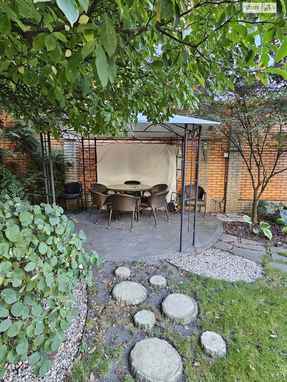 двухэтажный дом, 200 кв. м, кирпич. Сдается помесячно в Днепре фото 1