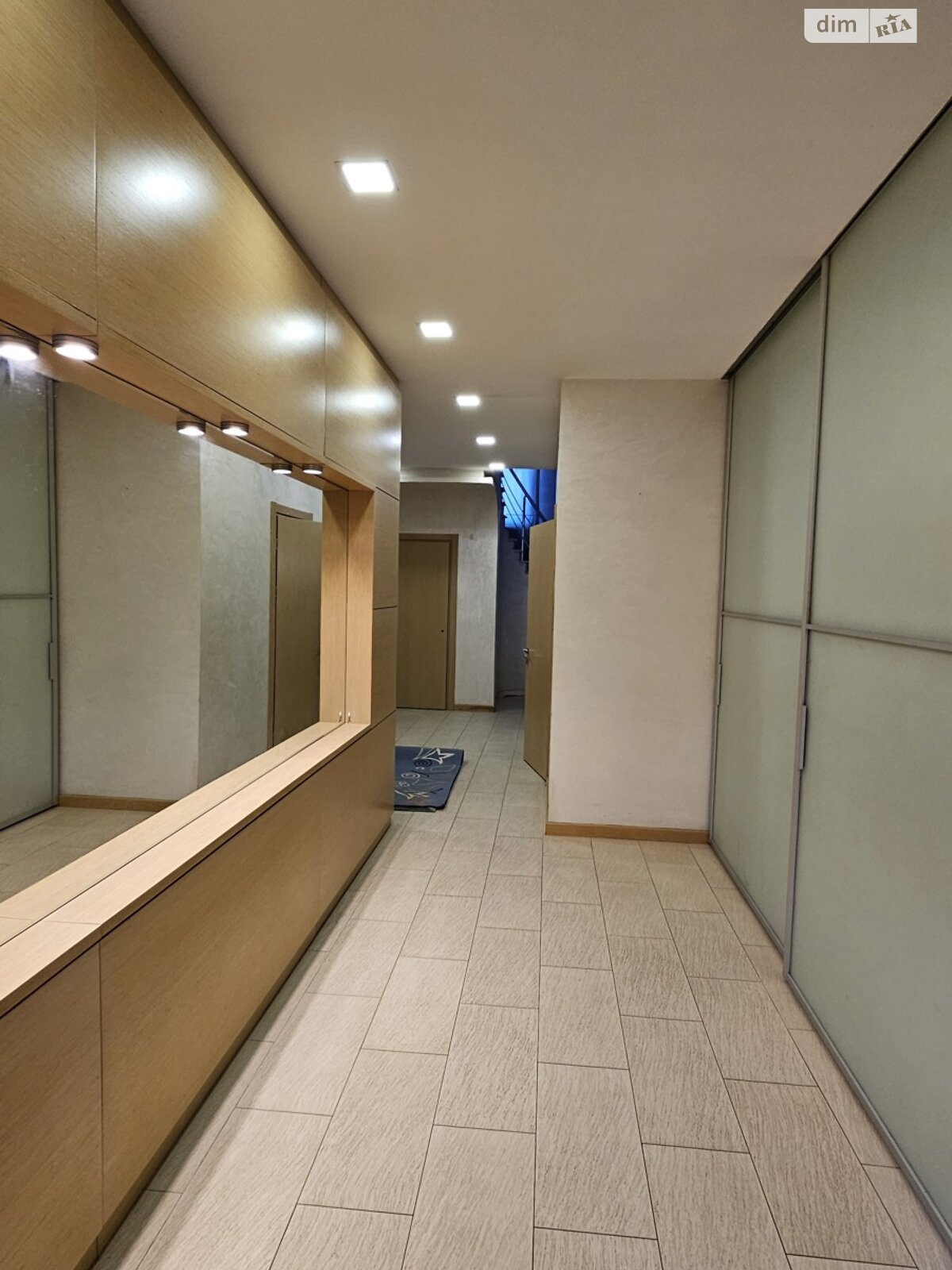 двухэтажный дом, 200 кв. м, кирпич. Сдается помесячно в Днепре фото 1