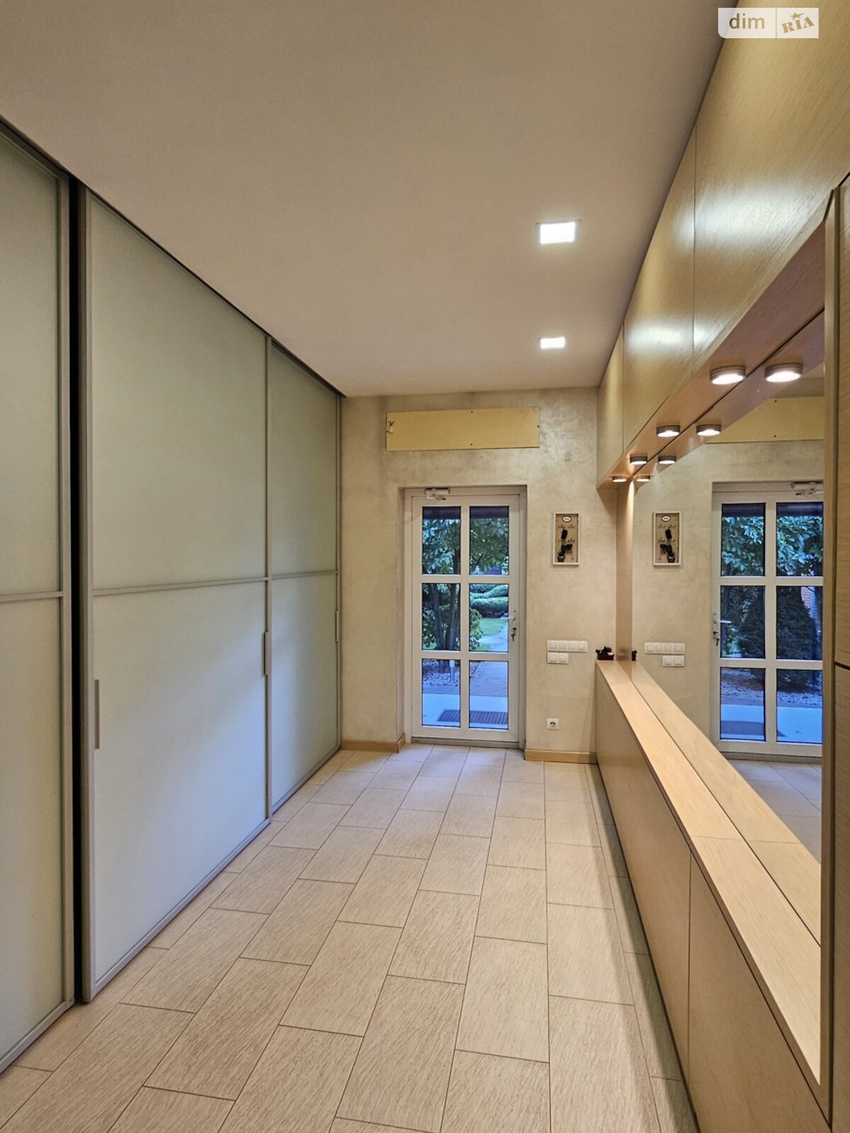 двухэтажный дом, 200 кв. м, кирпич. Сдается помесячно в Днепре фото 1