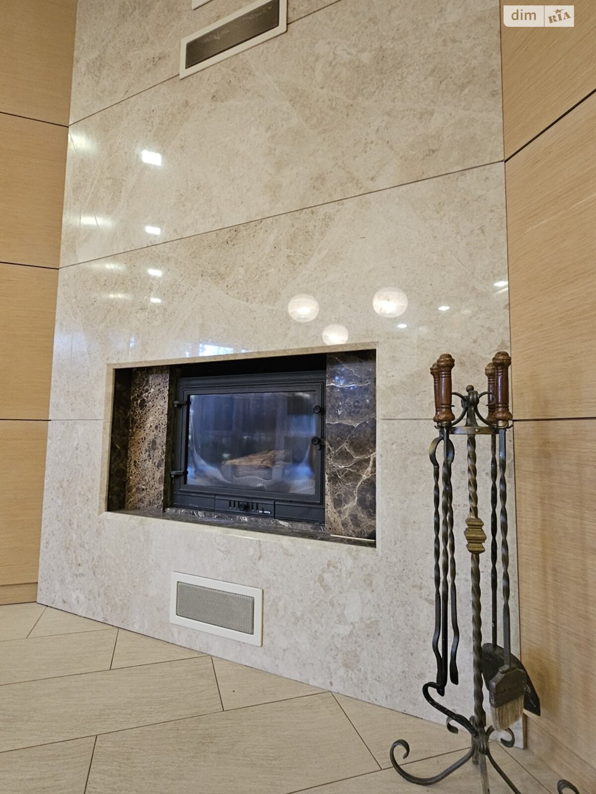 двухэтажный дом, 200 кв. м, кирпич. Сдается помесячно в Днепре фото 1