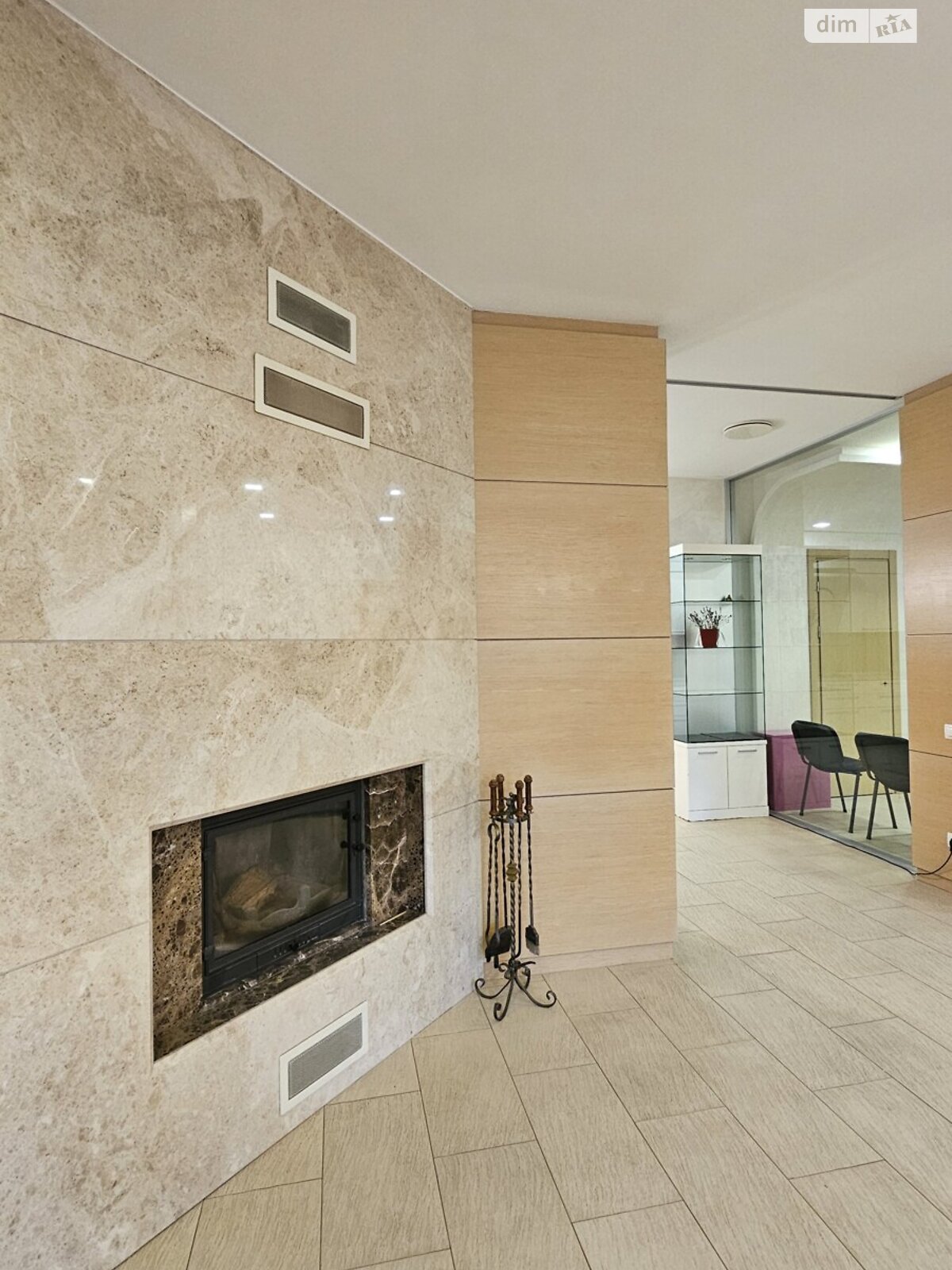 двухэтажный дом, 200 кв. м, кирпич. Сдается помесячно в Днепре фото 1