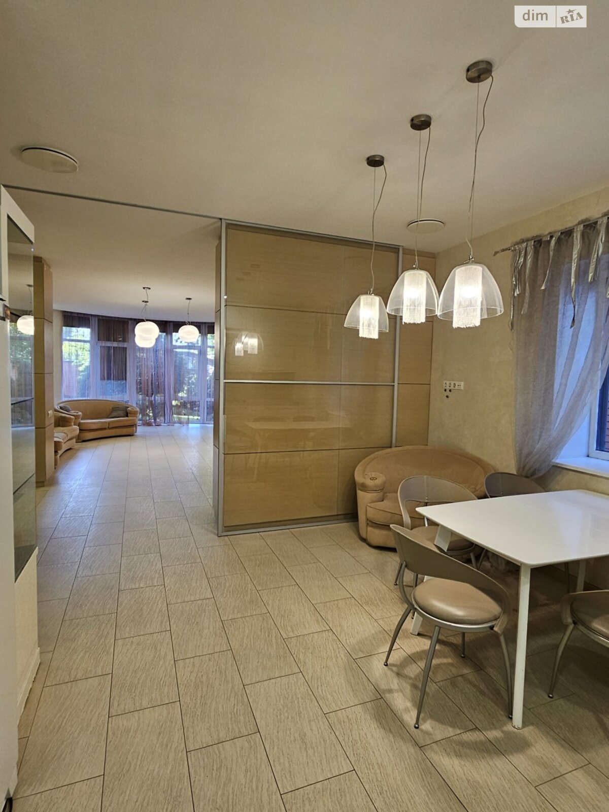 двухэтажный дом, 200 кв. м, кирпич. Сдается помесячно в Днепре фото 1