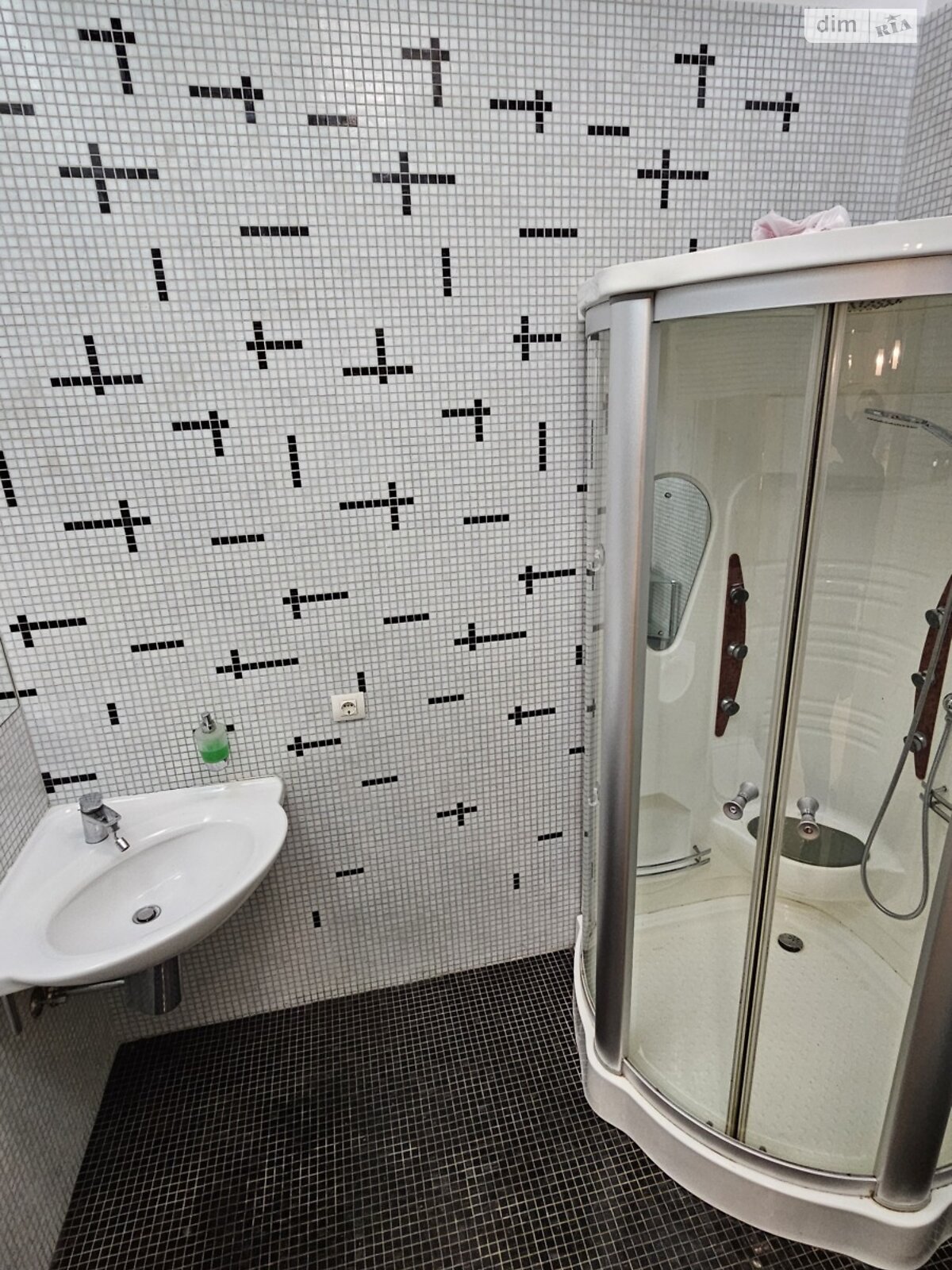 двухэтажный дом, 200 кв. м, кирпич. Сдается помесячно в Днепре фото 1