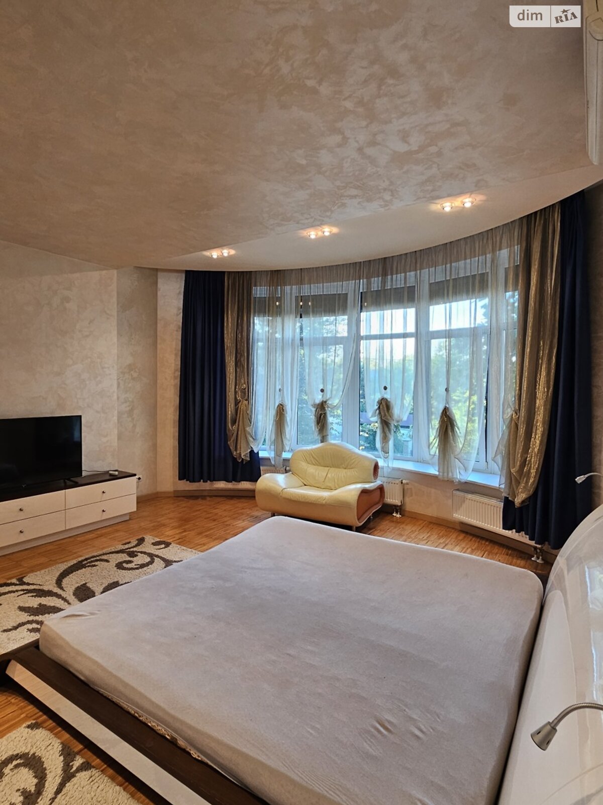 двухэтажный дом, 200 кв. м, кирпич. Сдается помесячно в Днепре фото 1