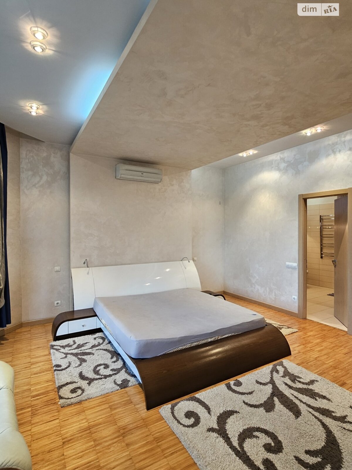 двухэтажный дом, 200 кв. м, кирпич. Сдается помесячно в Днепре фото 1