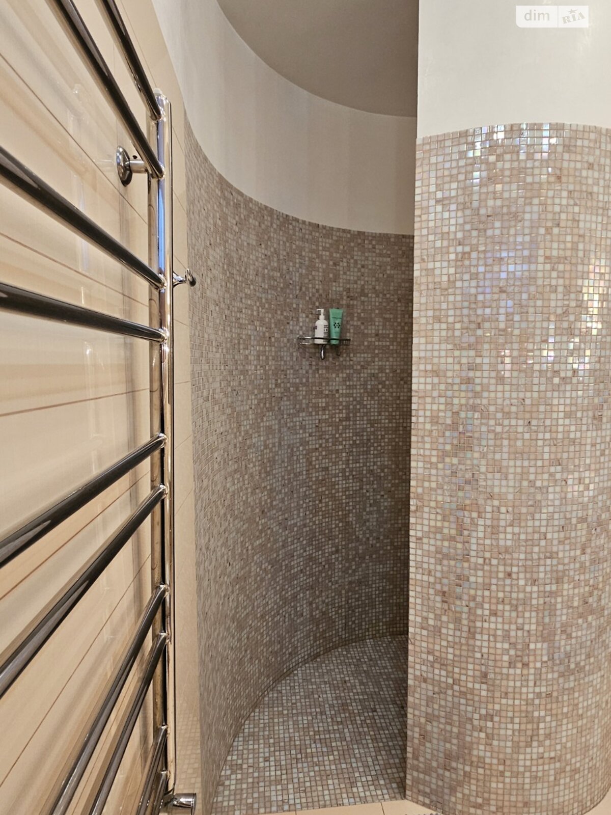 двухэтажный дом, 200 кв. м, кирпич. Сдается помесячно в Днепре фото 1