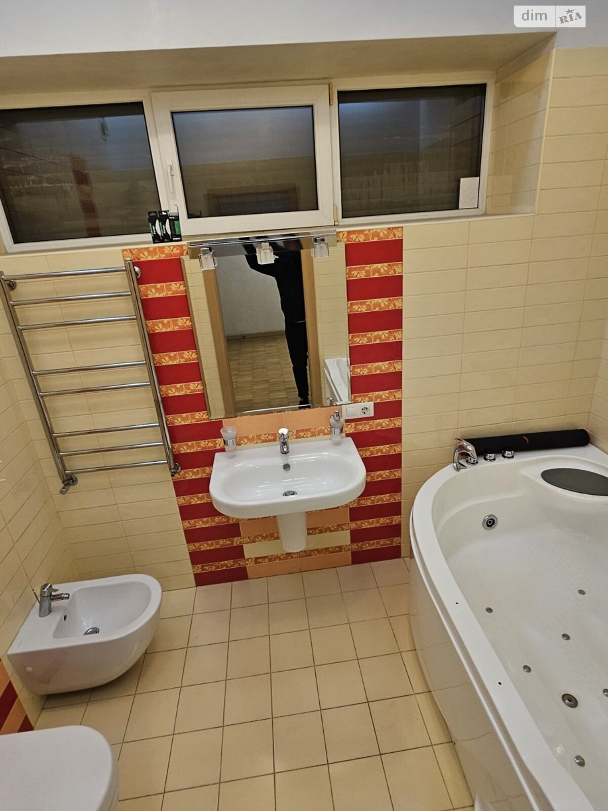 двухэтажный дом, 200 кв. м, кирпич. Сдается помесячно в Днепре фото 1