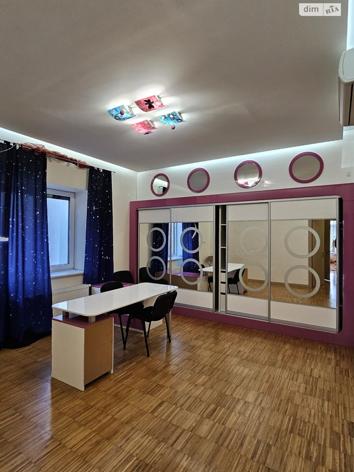 двухэтажный дом, 200 кв. м, кирпич. Сдается помесячно в Днепре фото 1