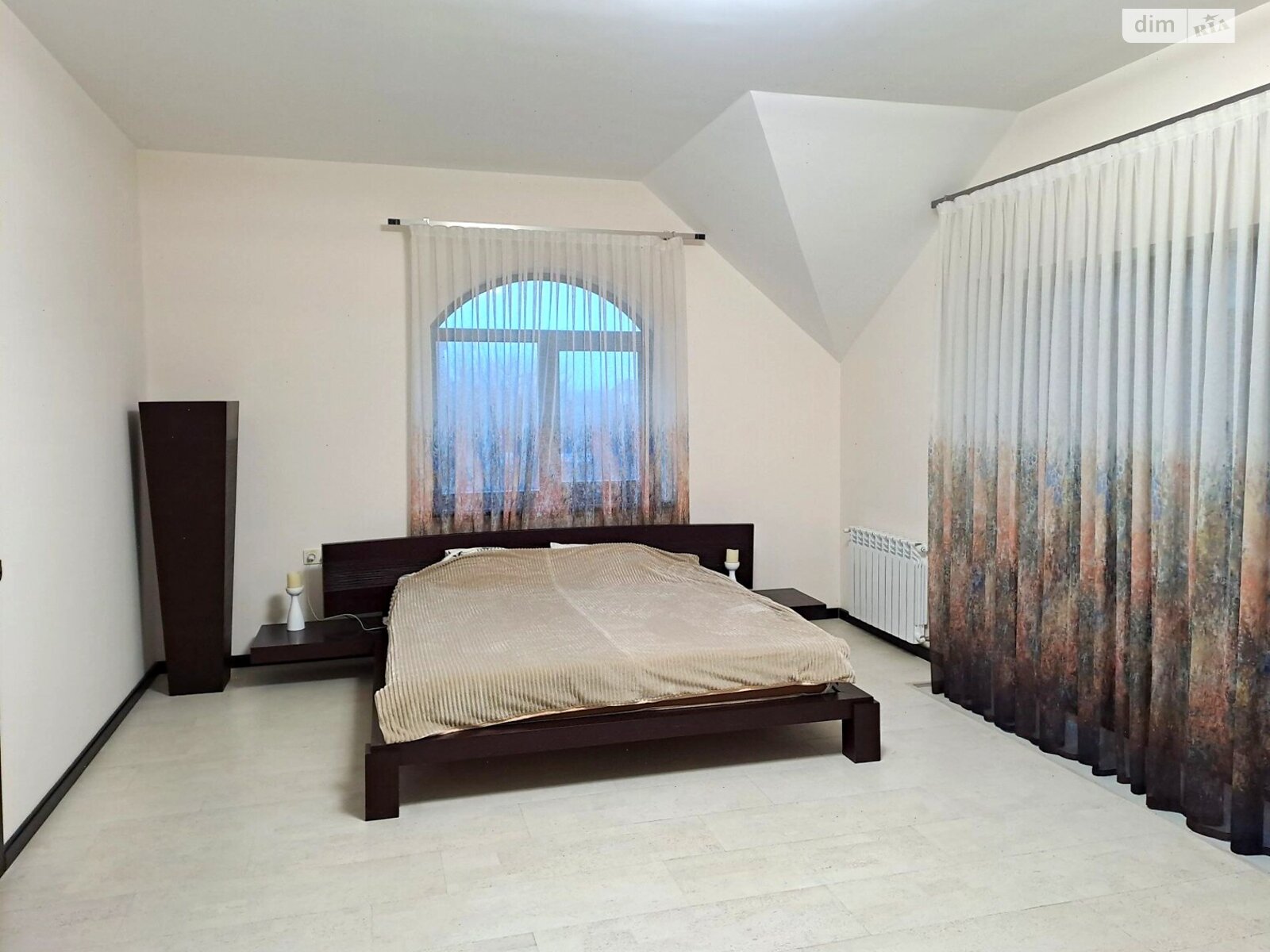 двухэтажный дом с ремонтом, 230 кв. м, кирпич. Сдается помесячно в Днепре, в районе Камянка фото 1