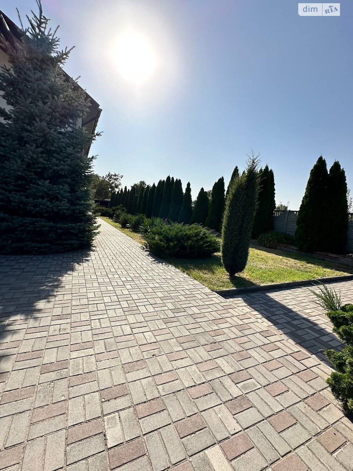 двоповерховий будинок з верандою, 233 кв. м, кирпич. Здається помісячно в Дніпрі, в районі Кам’янка фото 1 двопроверховий будинок з верандою, 233 кв. м, кирпич. Здається помісячно в Дніпрі, в районі Кам’янка фото 1