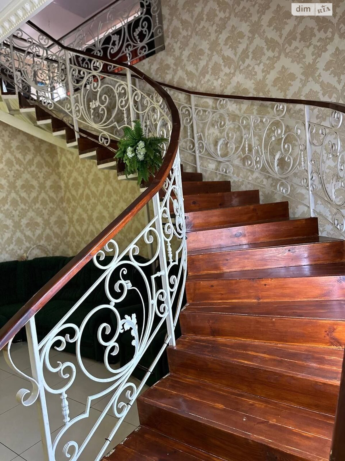 двоповерховий будинок з верандою, 233 кв. м, кирпич. Здається помісячно в Дніпрі, в районі Кам’янка фото 1 двопроверховий будинок з верандою, 233 кв. м, кирпич. Здається помісячно в Дніпрі, в районі Кам’янка фото 1