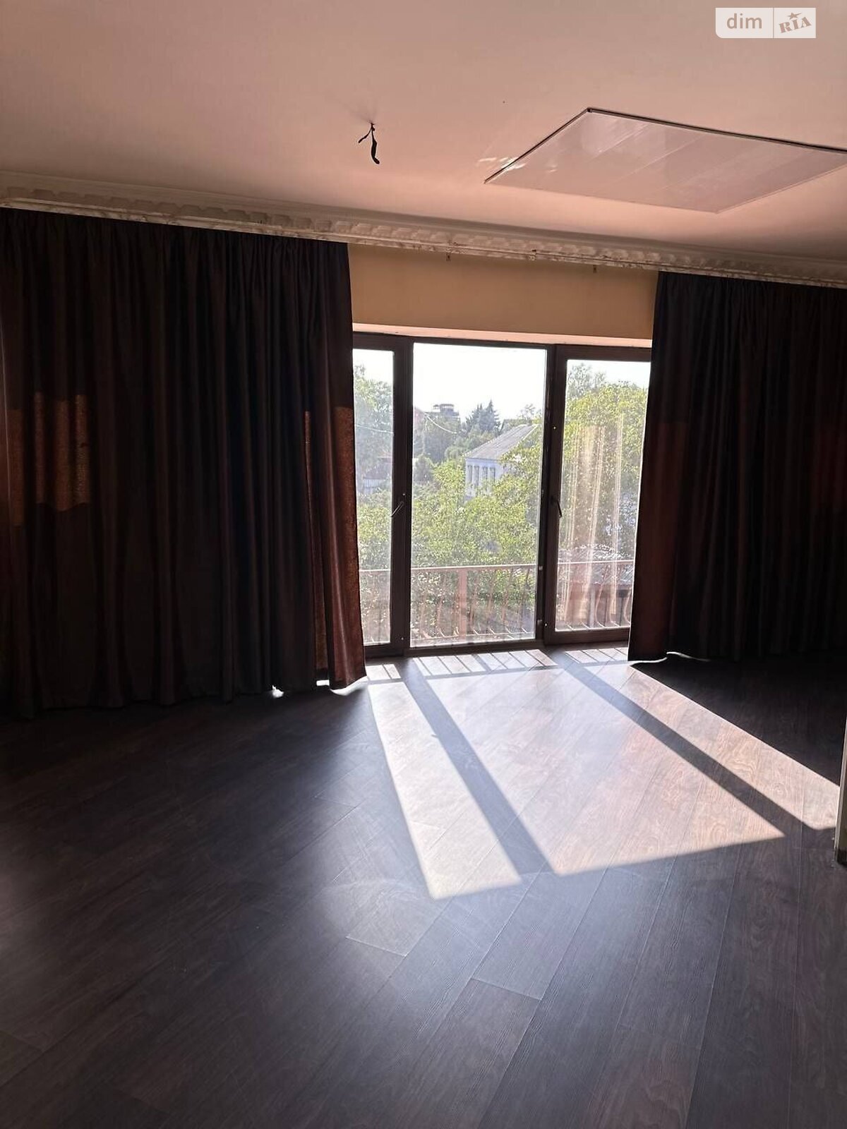 двоповерховий будинок з верандою, 233 кв. м, кирпич. Здається помісячно в Дніпрі, в районі Кам’янка фото 1 двопроверховий будинок з верандою, 233 кв. м, кирпич. Здається помісячно в Дніпрі, в районі Кам’янка фото 1