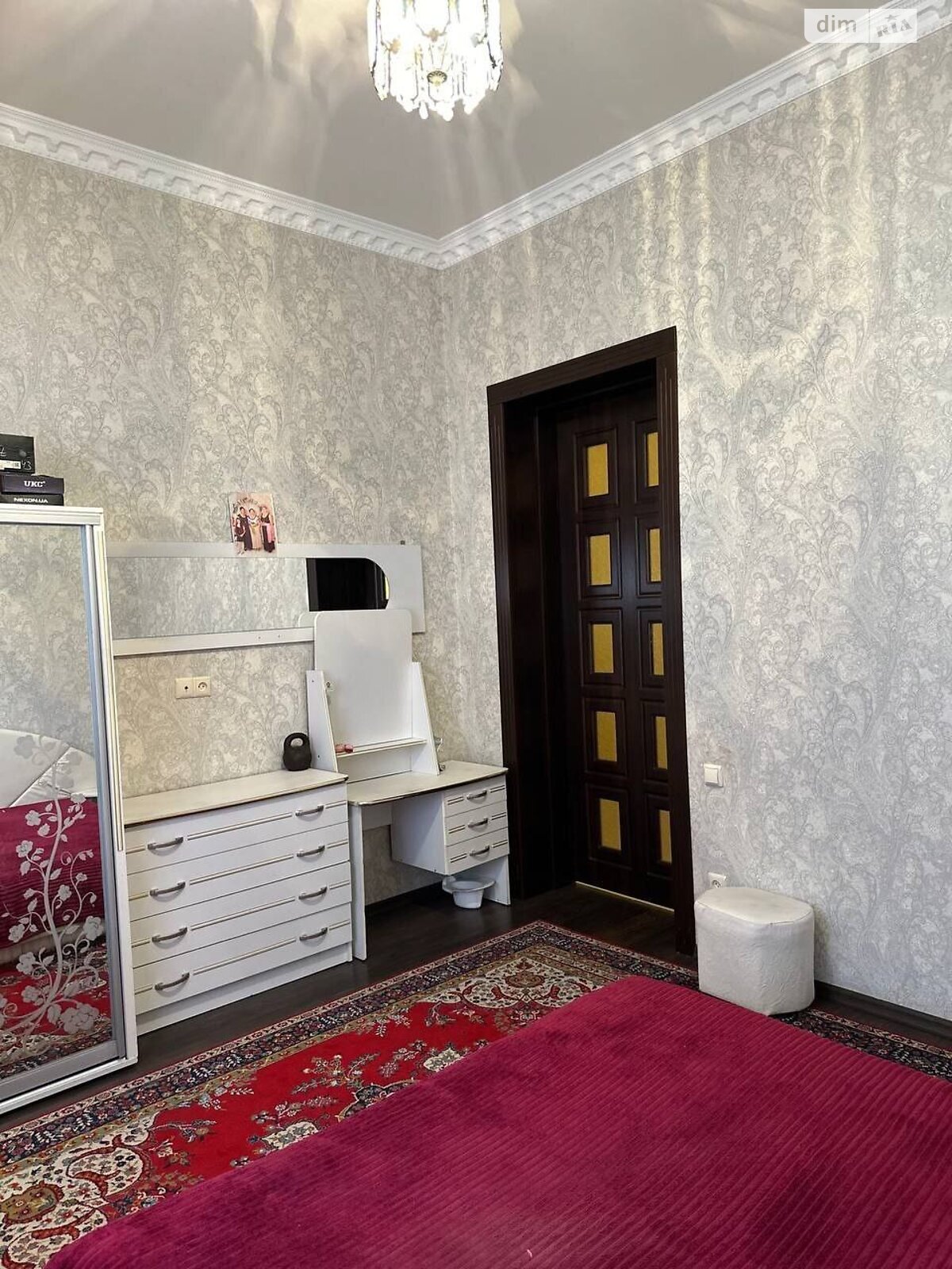 двоповерховий будинок з верандою, 233 кв. м, кирпич. Здається помісячно в Дніпрі, в районі Кам’янка фото 1 двопроверховий будинок з верандою, 233 кв. м, кирпич. Здається помісячно в Дніпрі, в районі Кам’янка фото 1