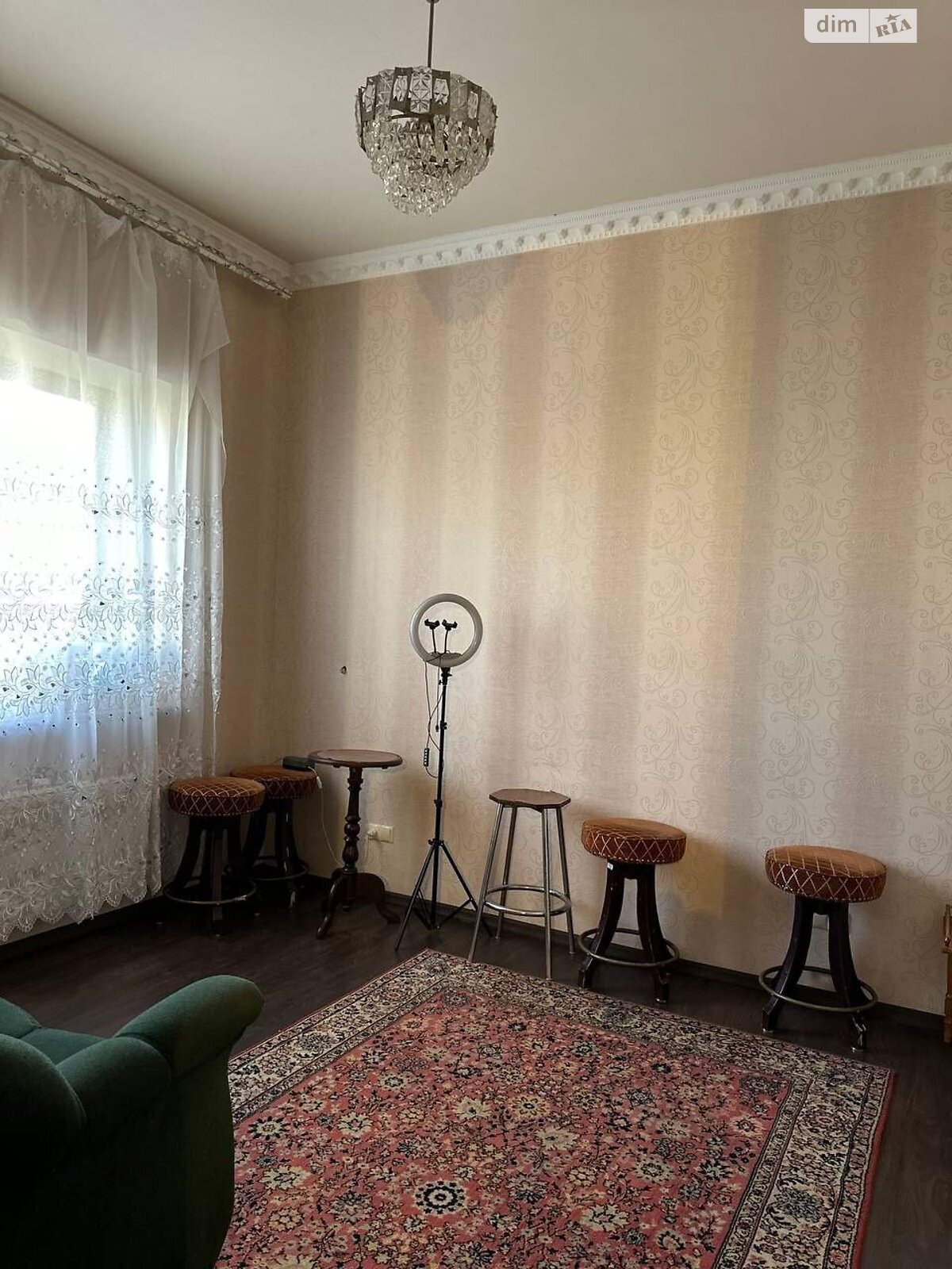 двоповерховий будинок з верандою, 233 кв. м, кирпич. Здається помісячно в Дніпрі, в районі Кам’янка фото 1 двопроверховий будинок з верандою, 233 кв. м, кирпич. Здається помісячно в Дніпрі, в районі Кам’янка фото 1