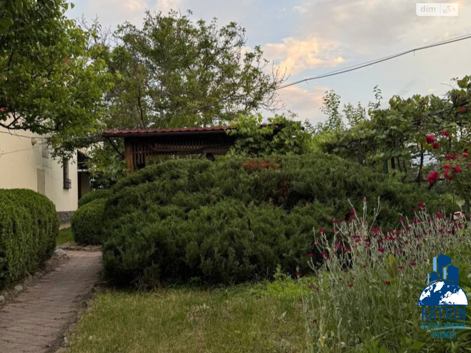 двухэтажный дом, 273 кв. м, кирпич. Сдается помесячно в Днепре, в районе Камянка фото 1 двухэтажный дом, 273 кв. м, кирпич. Сдается помесячно в Днепре, в районе Камянка фото 1