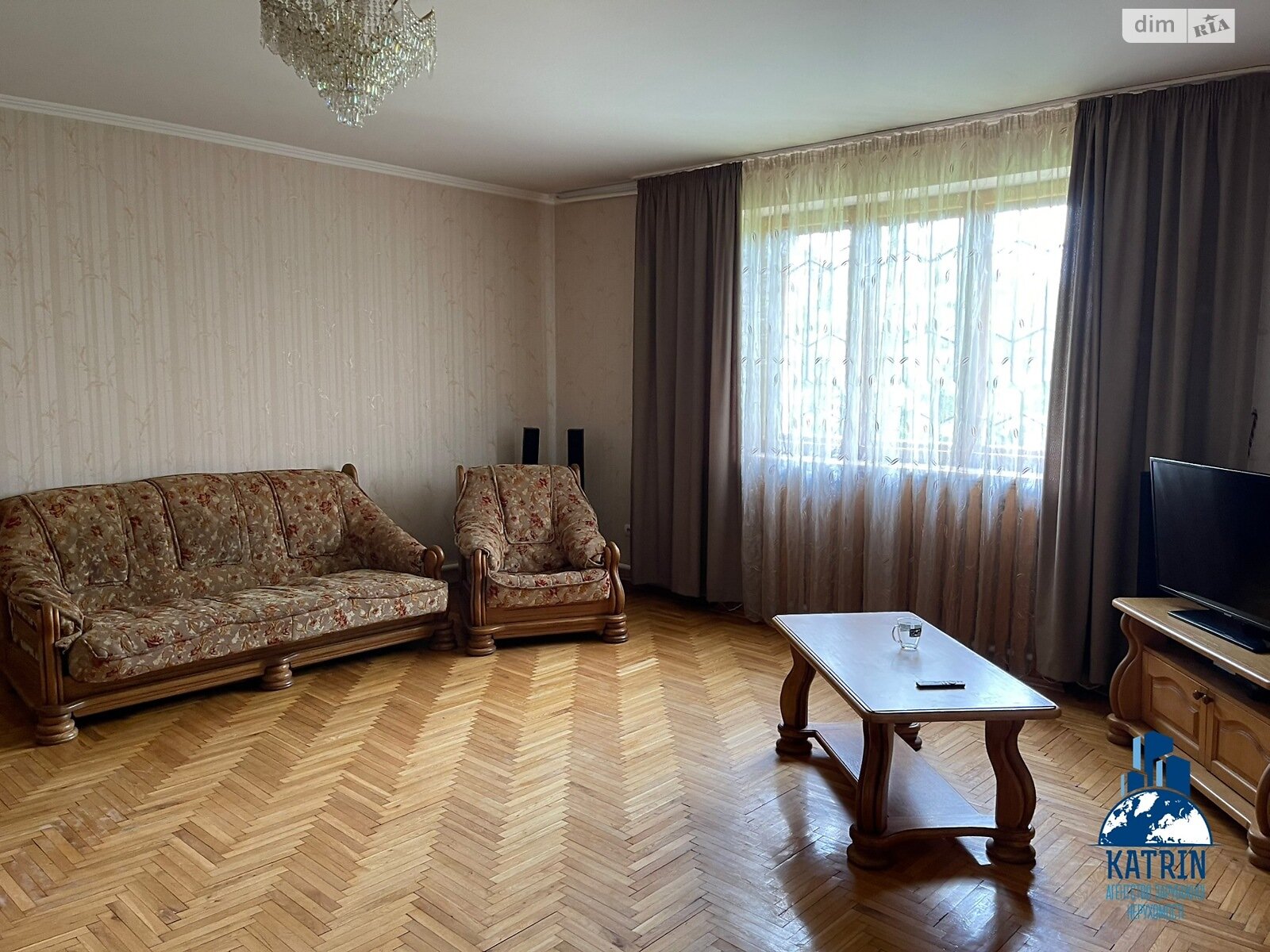 двухэтажный дом, 273 кв. м, кирпич. Сдается помесячно в Днепре, в районе Камянка фото 1 двухэтажный дом, 273 кв. м, кирпич. Сдается помесячно в Днепре, в районе Камянка фото 1