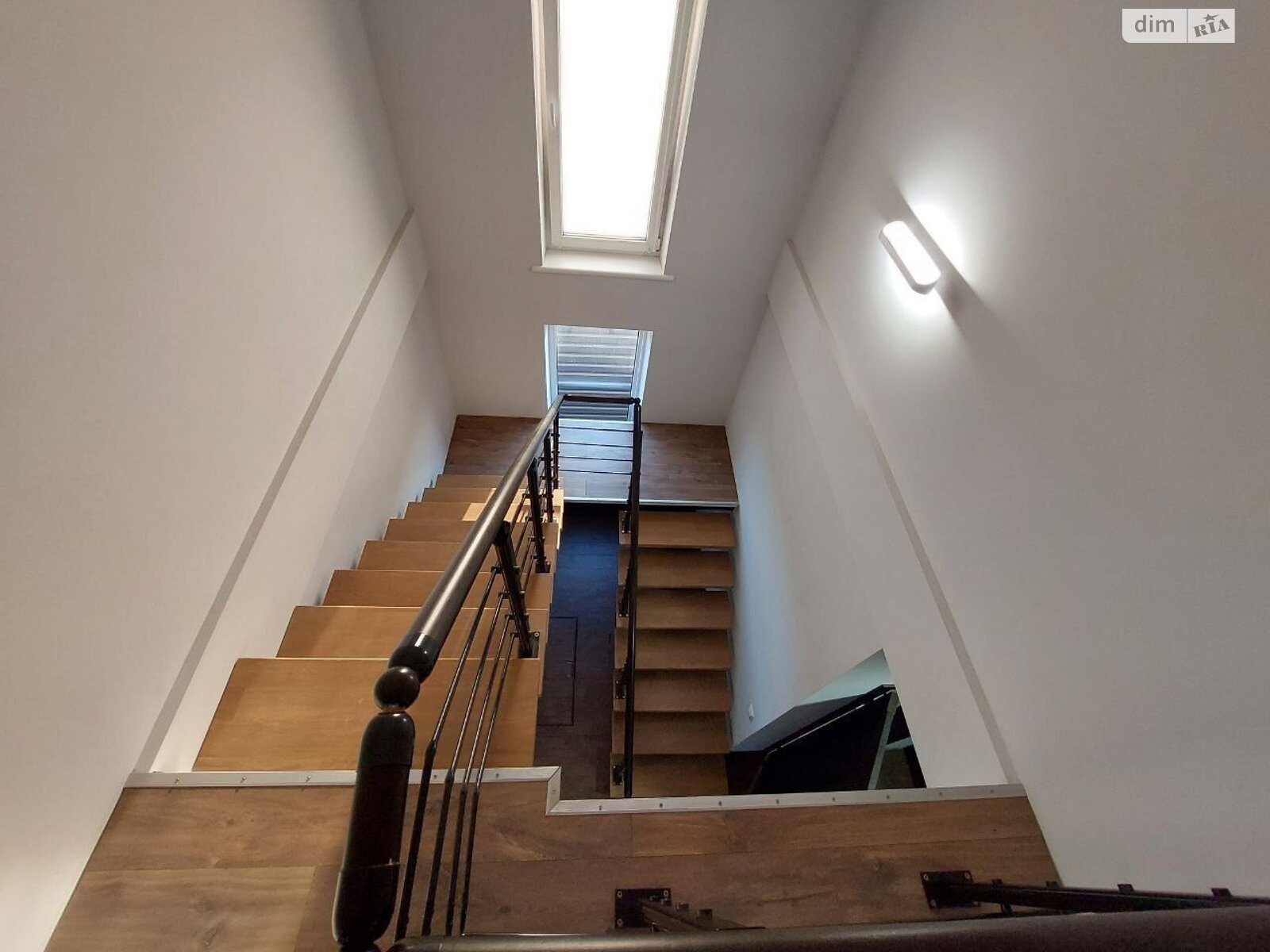 двухэтажный дом, 180 кв. м, кирпич. Сдается помесячно в Днепре, в районе Краснополье фото 1 двухэтажный дом, 180 кв. м, кирпич. Сдается помесячно в Днепре, в районе Краснополье фото 1