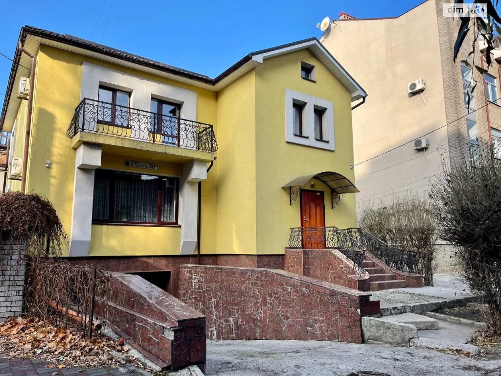 двоповерховий будинок, 280 кв. м, кирпич. Здається помісячно в Дніпрі, в районі Табірний фото 1 двопроверховий будинок, 280 кв. м, кирпич. Здається помісячно в Дніпрі, в районі Табірний фото 1