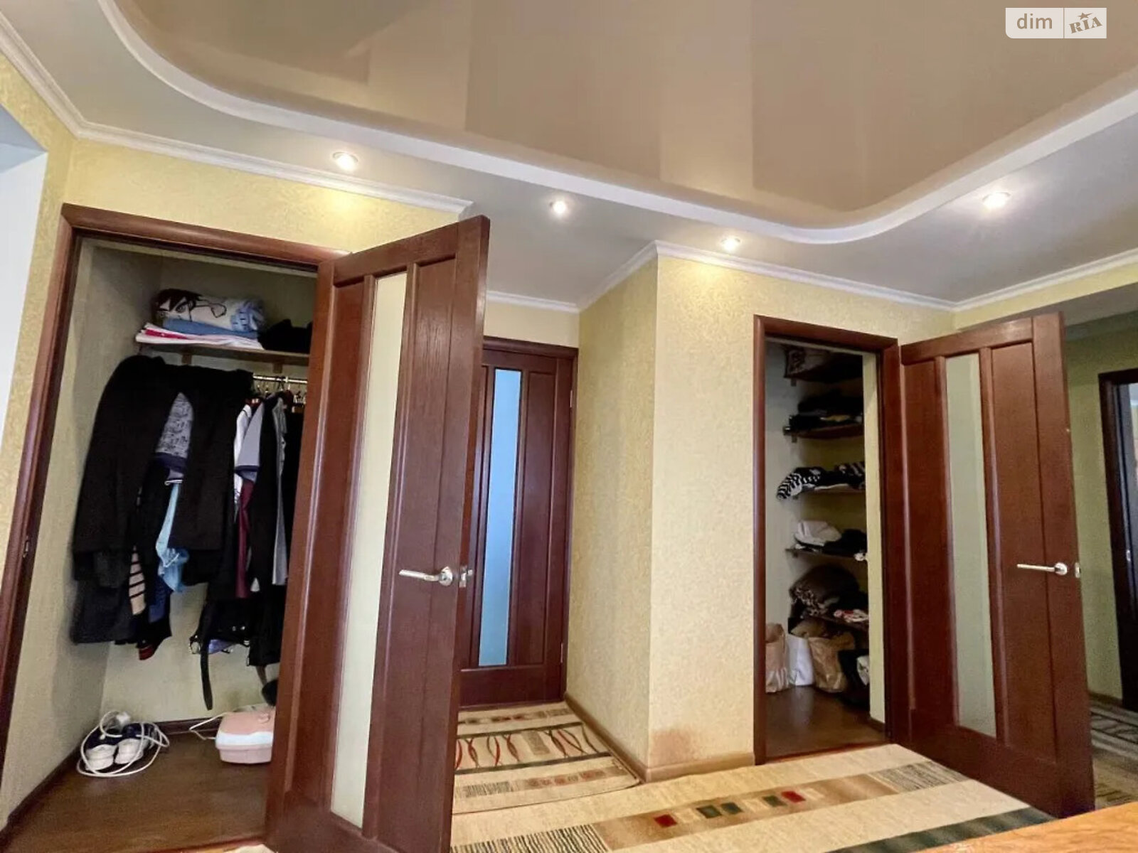 двоповерховий будинок, 280 кв. м, кирпич. Здається помісячно в Дніпрі, в районі Табірний фото 1 двопроверховий будинок, 280 кв. м, кирпич. Здається помісячно в Дніпрі, в районі Табірний фото 1