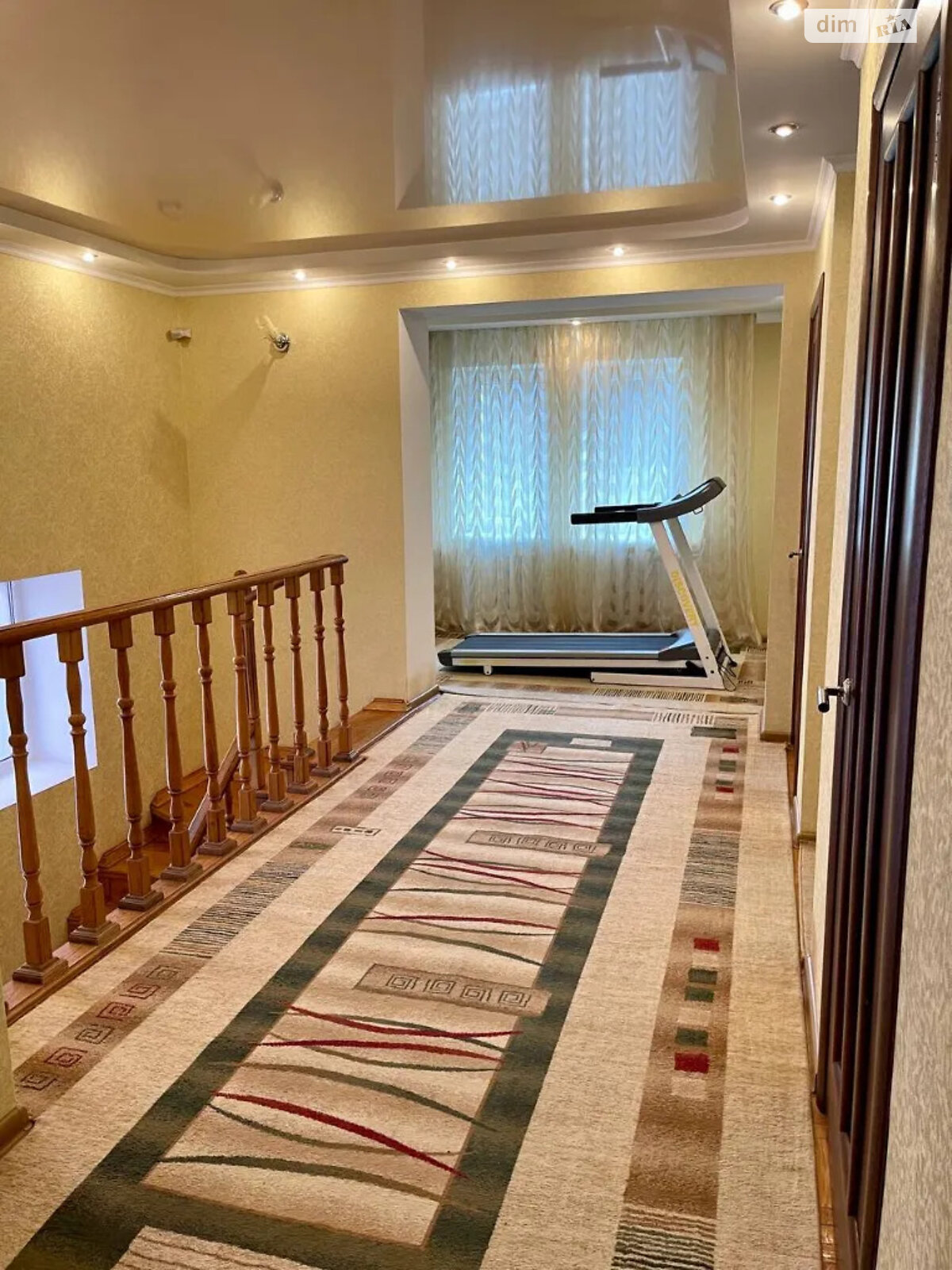 двоповерховий будинок, 280 кв. м, кирпич. Здається помісячно в Дніпрі, в районі Табірний фото 1 двопроверховий будинок, 280 кв. м, кирпич. Здається помісячно в Дніпрі, в районі Табірний фото 1