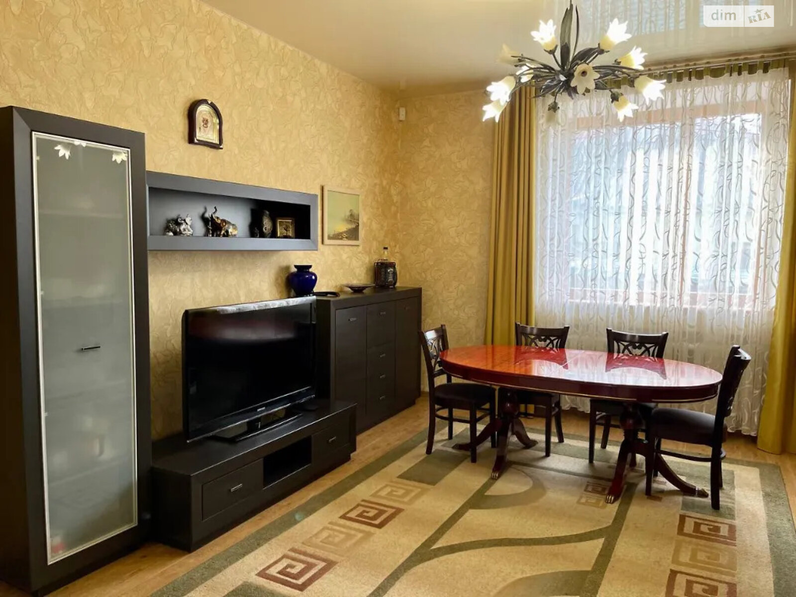 двоповерховий будинок, 280 кв. м, кирпич. Здається помісячно в Дніпрі, в районі Табірний фото 1 двопроверховий будинок, 280 кв. м, кирпич. Здається помісячно в Дніпрі, в районі Табірний фото 1