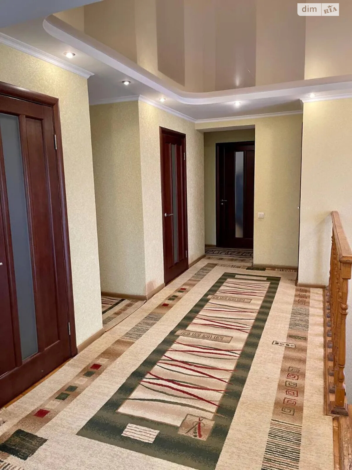 двоповерховий будинок, 280 кв. м, кирпич. Здається помісячно в Дніпрі, в районі Табірний фото 1 двопроверховий будинок, 280 кв. м, кирпич. Здається помісячно в Дніпрі, в районі Табірний фото 1