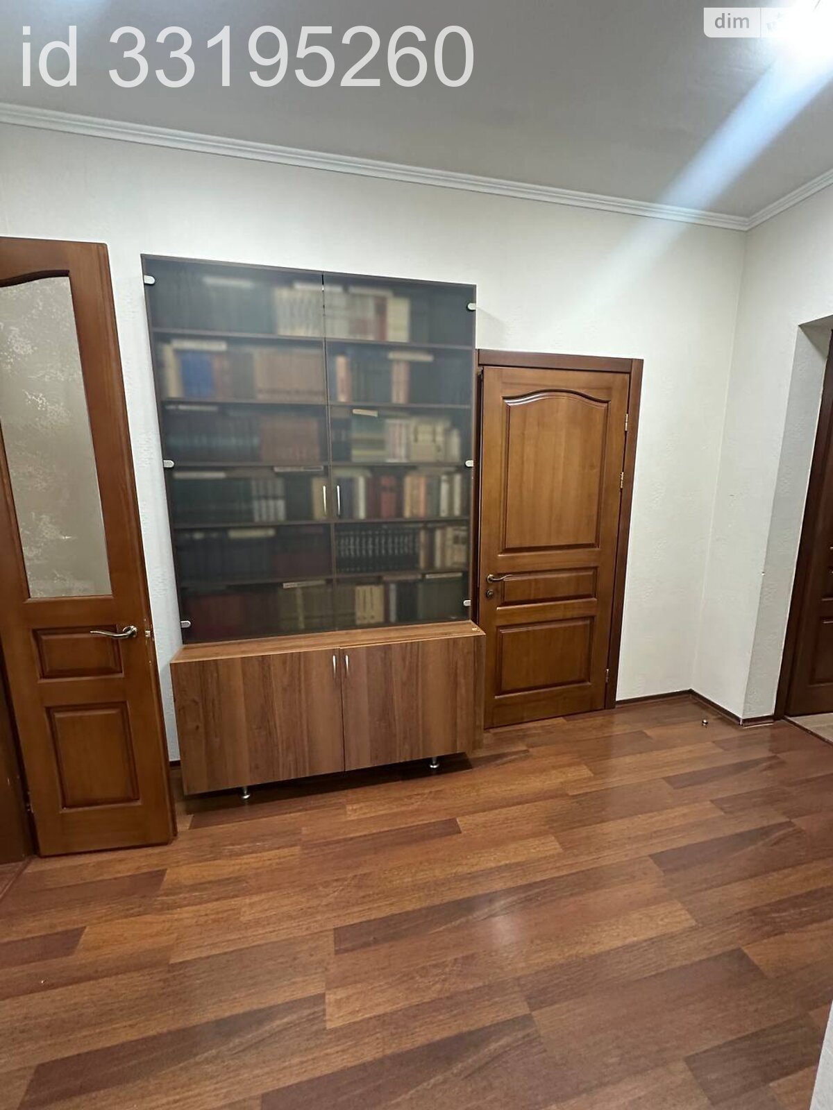 двухэтажный дом с гаражом, 192 кв. м, кирпич. Сдается помесячно в Днепре, в районе Соборный фото 1 двухэтажный дом с гаражом, 192 кв. м, кирпич. Сдается помесячно в Днепре, в районе Соборный фото 1
