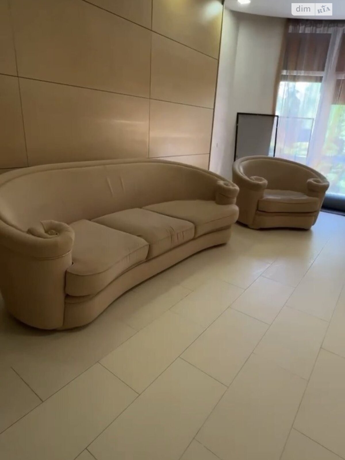 двухэтажный дом, 200 кв. м, кирпич. Сдается помесячно в Днепре, в районе Лагерный фото 1 двухэтажный дом, 200 кв. м, кирпич. Сдается помесячно в Днепре, в районе Лагерный фото 1