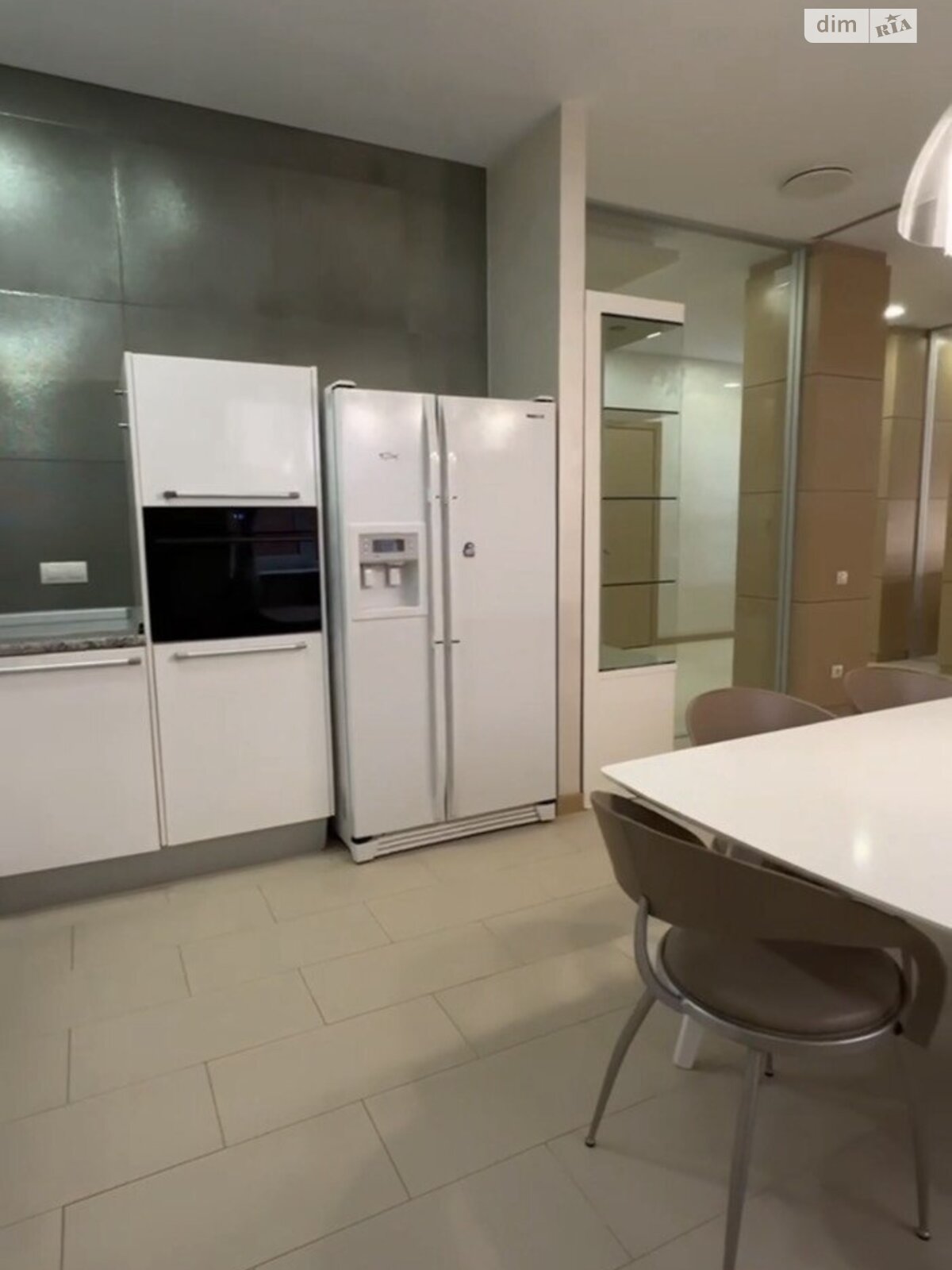 двухэтажный дом, 200 кв. м, кирпич. Сдается помесячно в Днепре, в районе Лагерный фото 1 двухэтажный дом, 200 кв. м, кирпич. Сдается помесячно в Днепре, в районе Лагерный фото 1