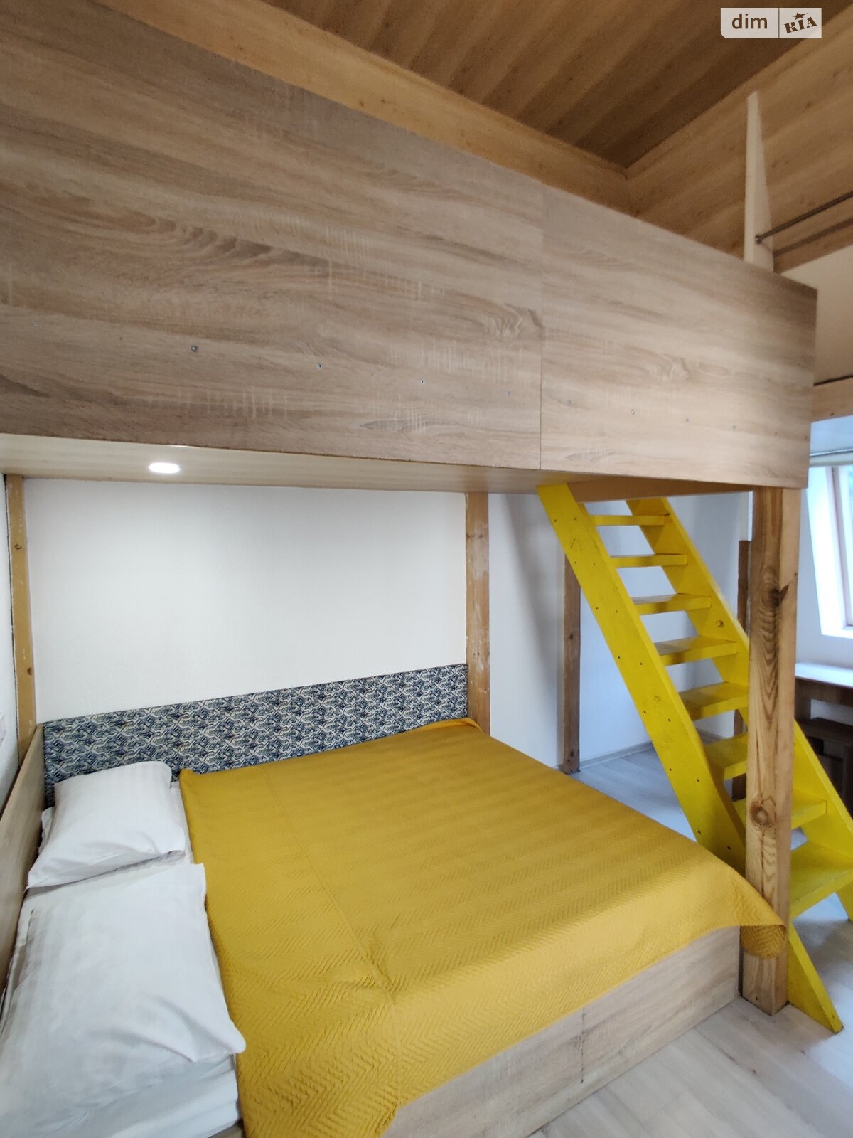 двухэтажный дом беседка, 85 кв. м, кирпич. Сдается помесячно в Днепре, в районе Лагерный фото 1