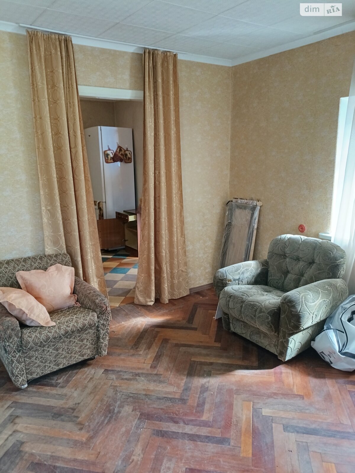 одноэтажный дом с гаражом, 30 кв. м, кирпич. Сдается помесячно в Днепре, в районе Ломовка фото 1